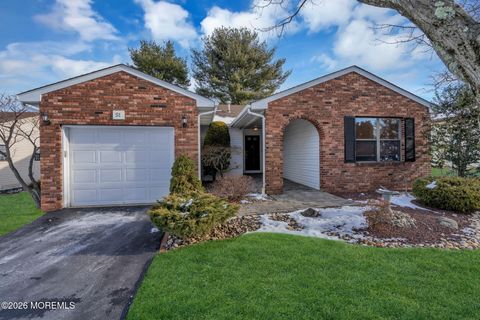 51 Lakeview Drive Marlboro NJ 07746