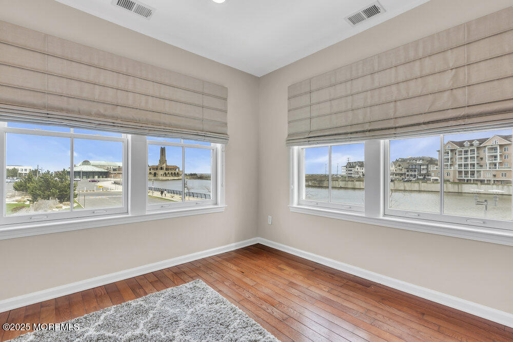 301 Lake Avenue #1, Asbury Park, New Jersey image 31