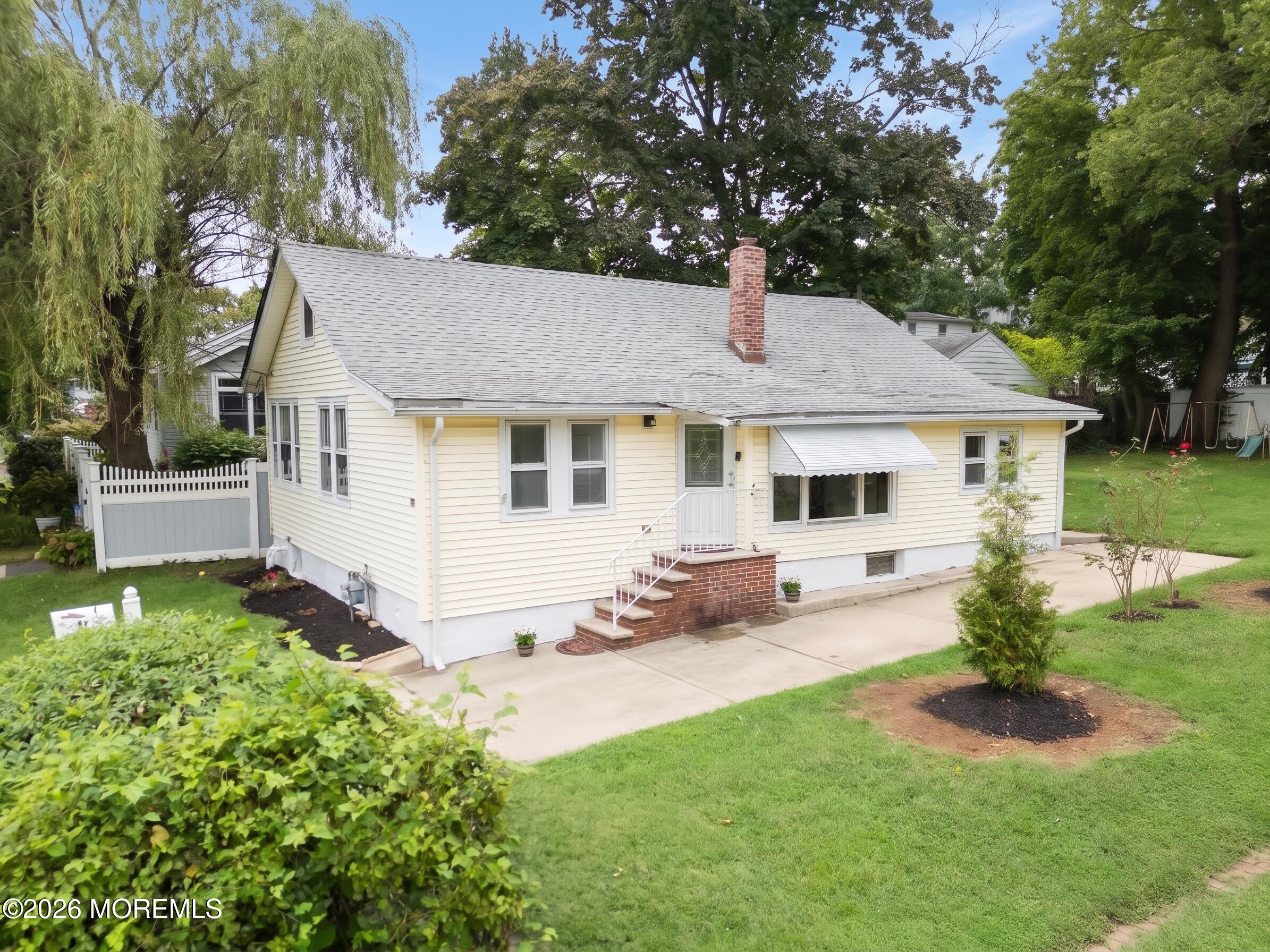 92 Asbury Avenue