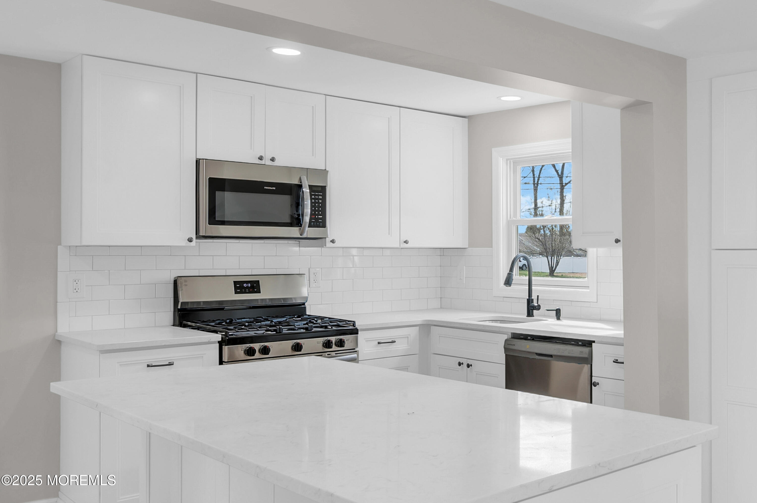 590 Peter Avenue, Toms River, New Jersey image 16