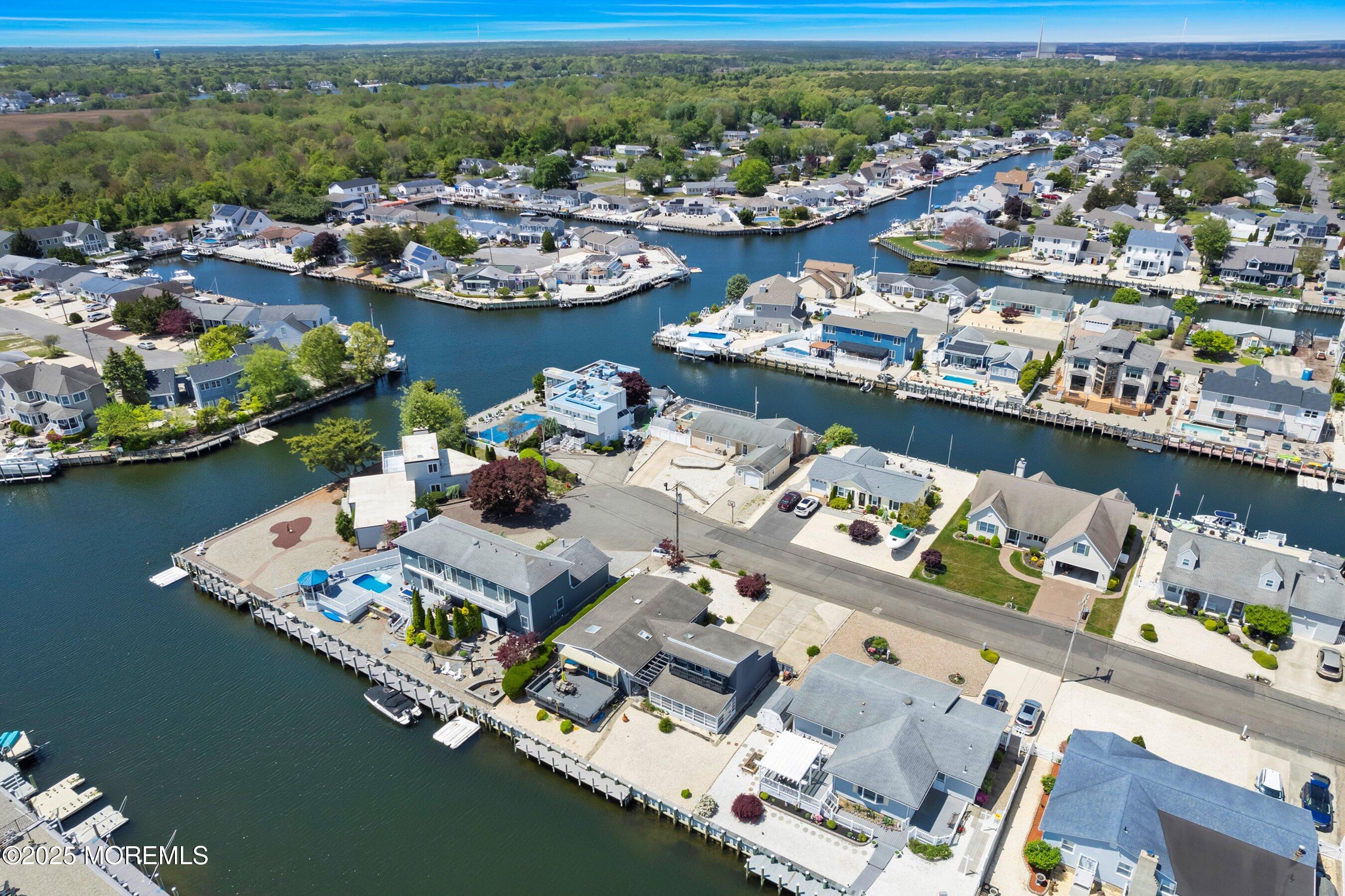 1107 Uranus Court, Forked River, New Jersey image 2