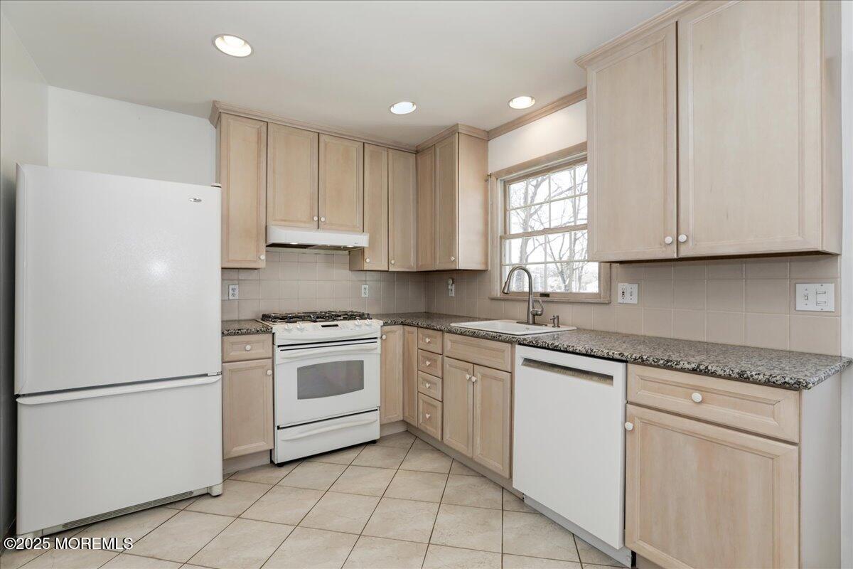 103 Taft Drive, Brick, New Jersey image 36