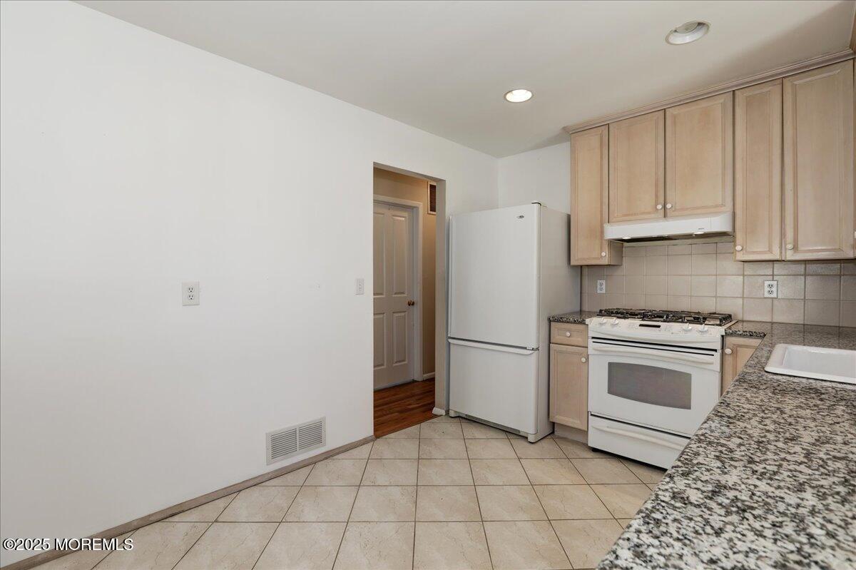 103 Taft Drive, Brick, New Jersey image 34