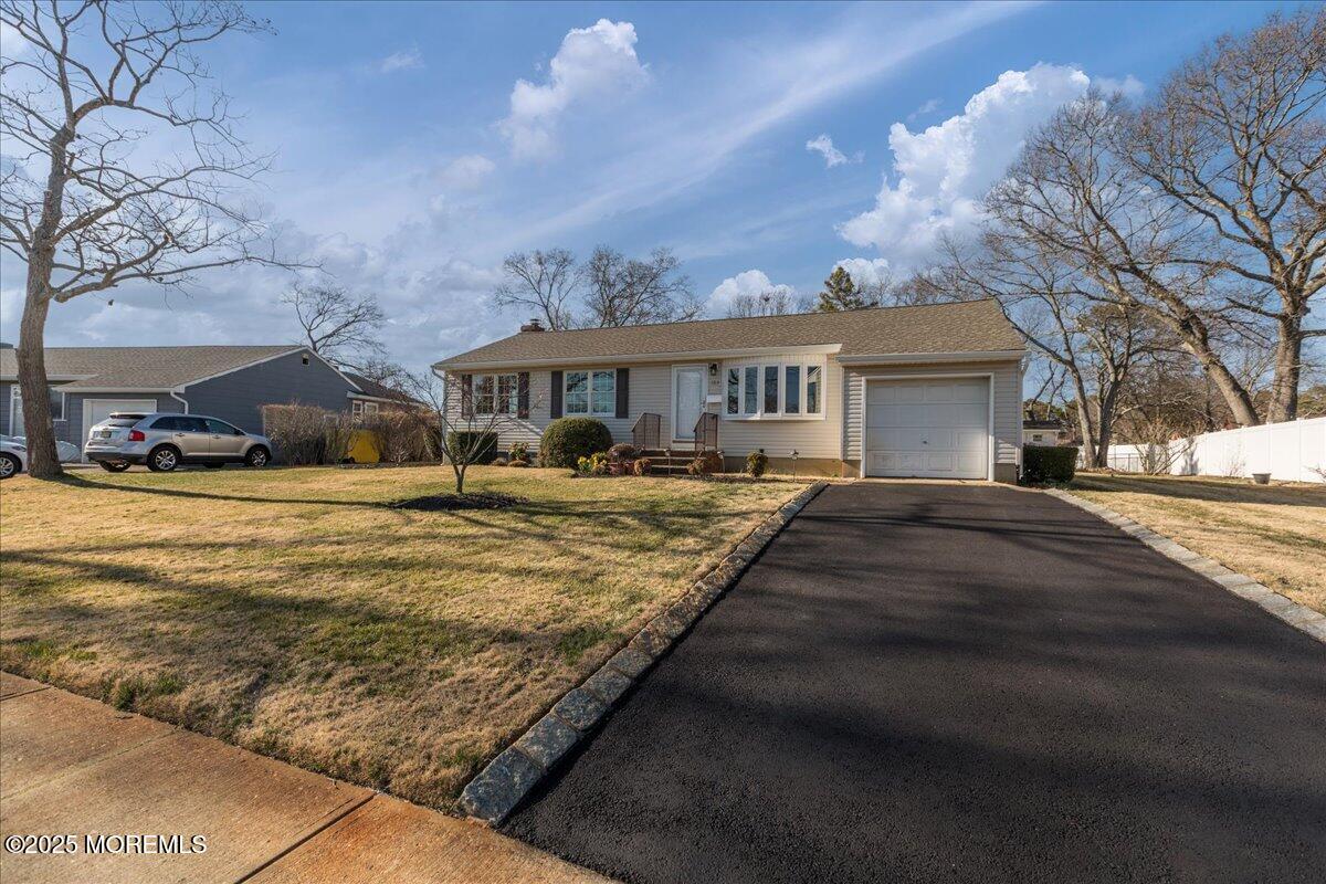 103 Taft Drive, Brick, New Jersey image 9