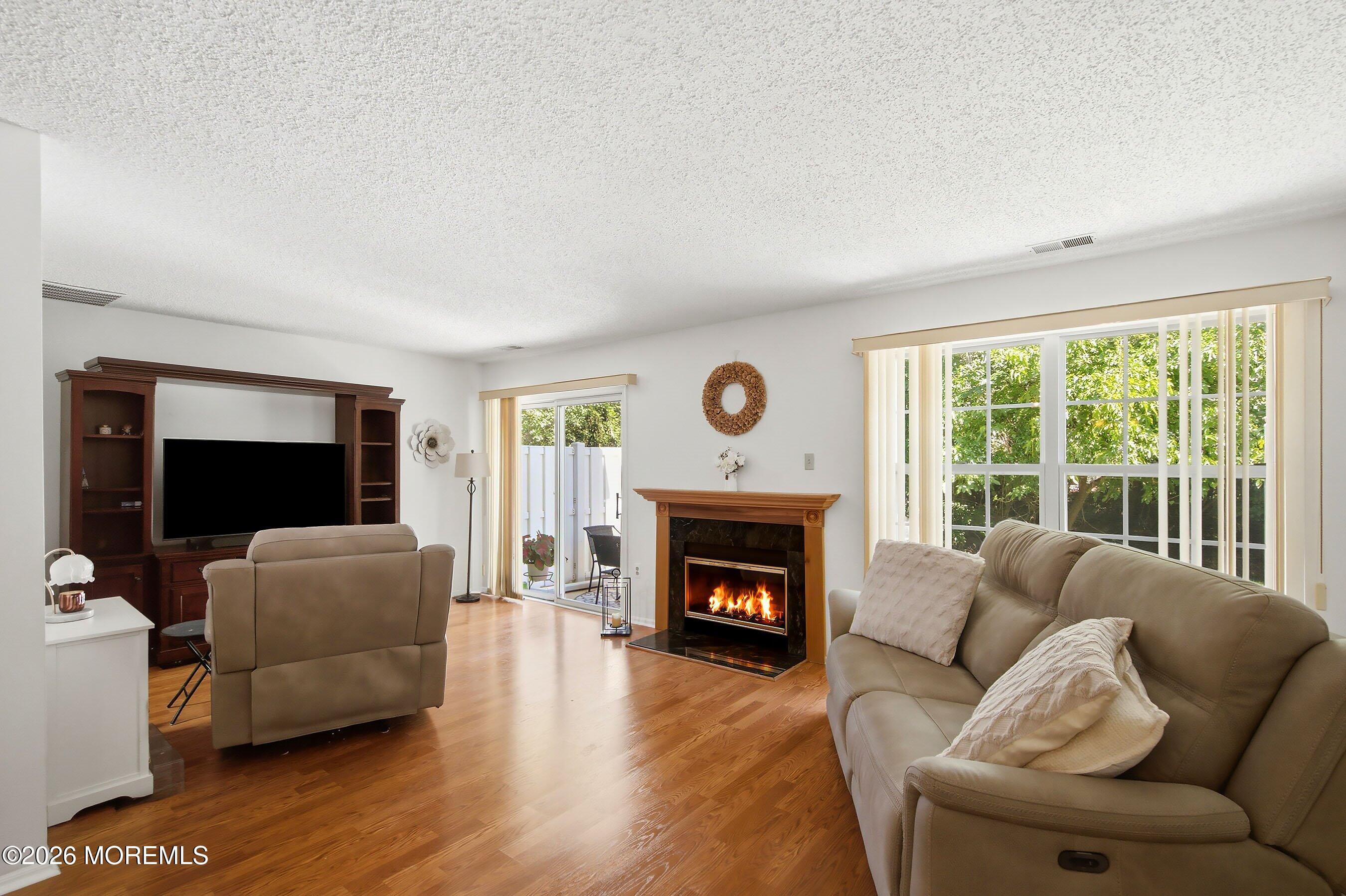 1304 Iris Way 1304