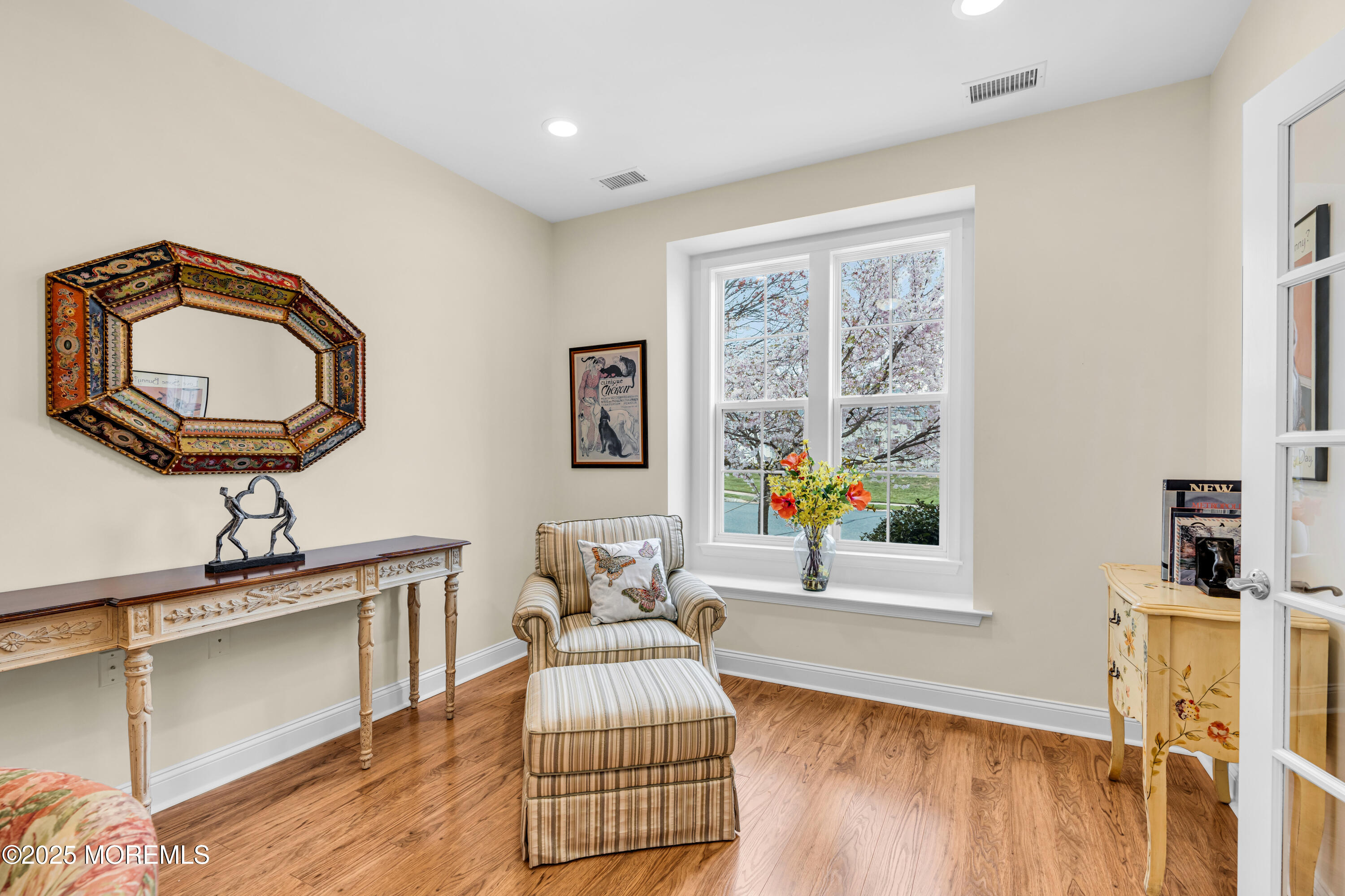 10 E Black Heath Court, Farmingdale, New Jersey image 8