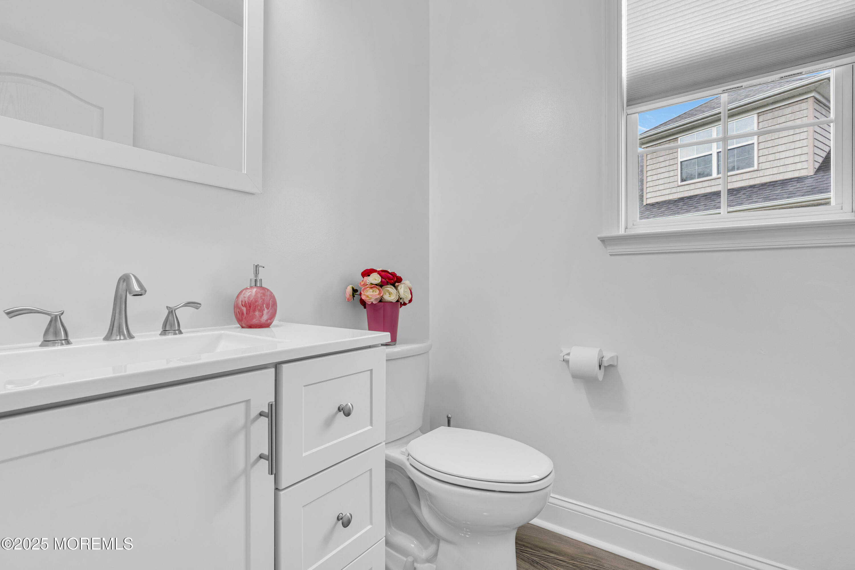 10 E Black Heath Court, Farmingdale, New Jersey image 22