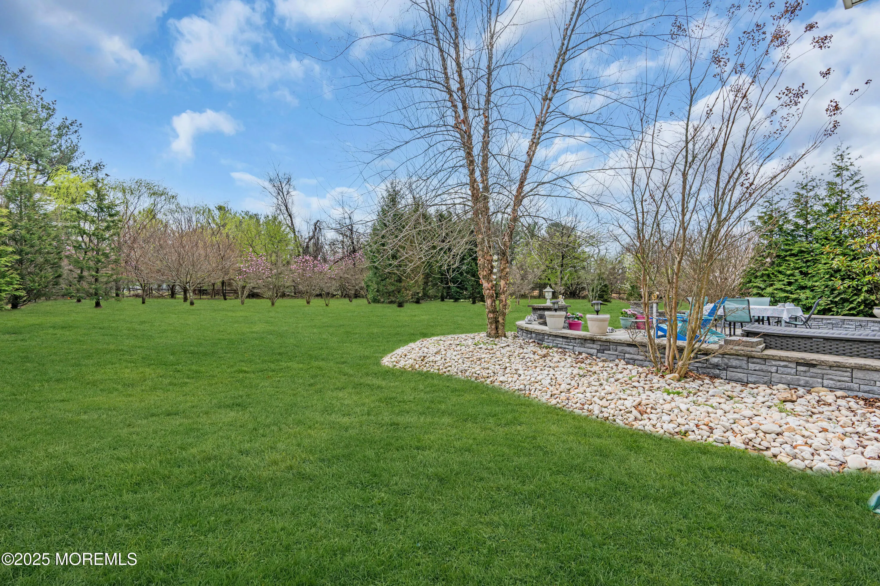 Farmingdale, New Jersey 07727, United States, 3 Bedrooms Bedrooms, ,3 BathroomsBathrooms,Residential,Active,110082