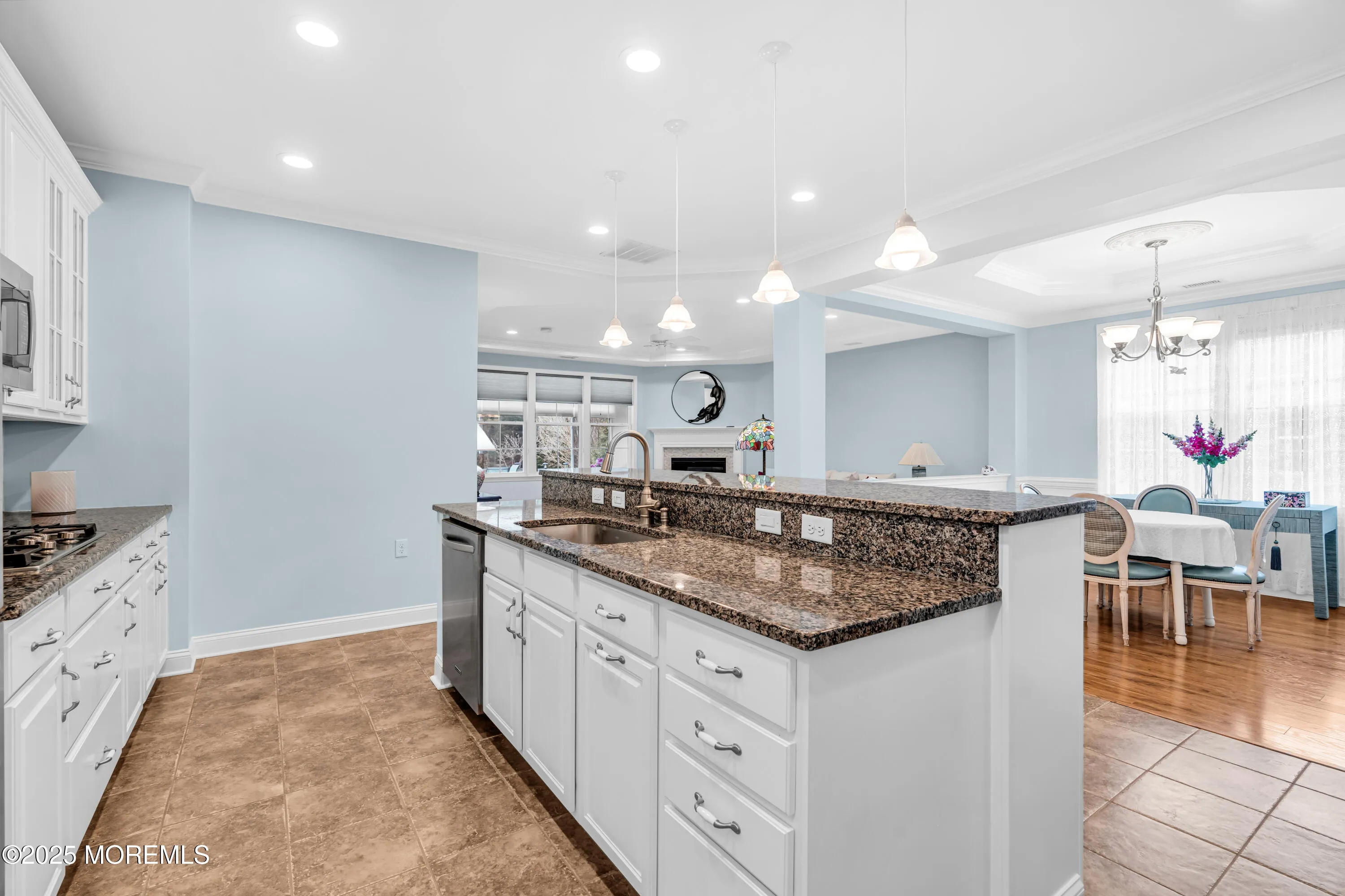 Farmingdale, New Jersey 07727, United States, 3 Bedrooms Bedrooms, ,3 BathroomsBathrooms,Residential,Active,110082