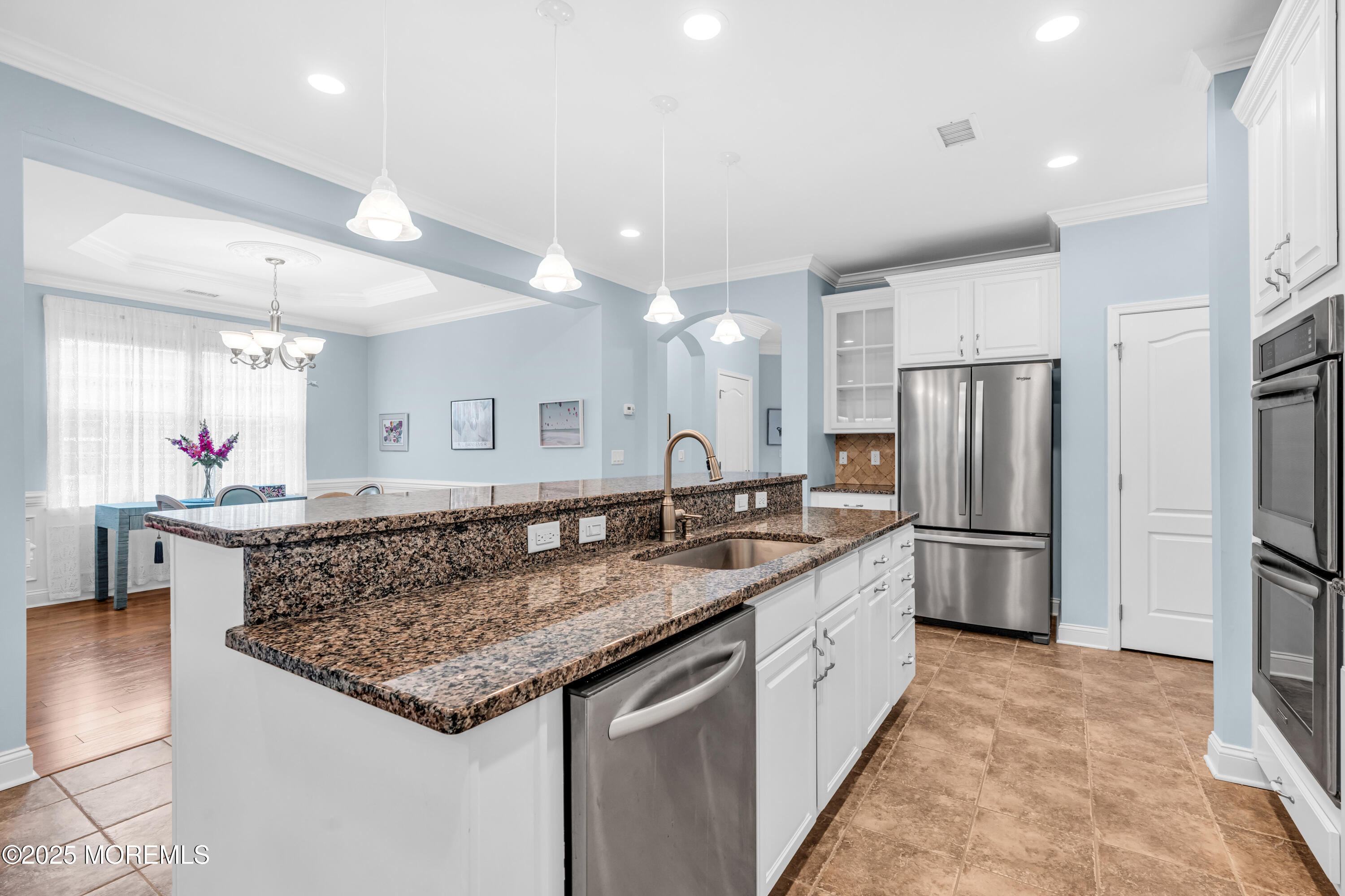 10 E Black Heath Court, Farmingdale, New Jersey image 18