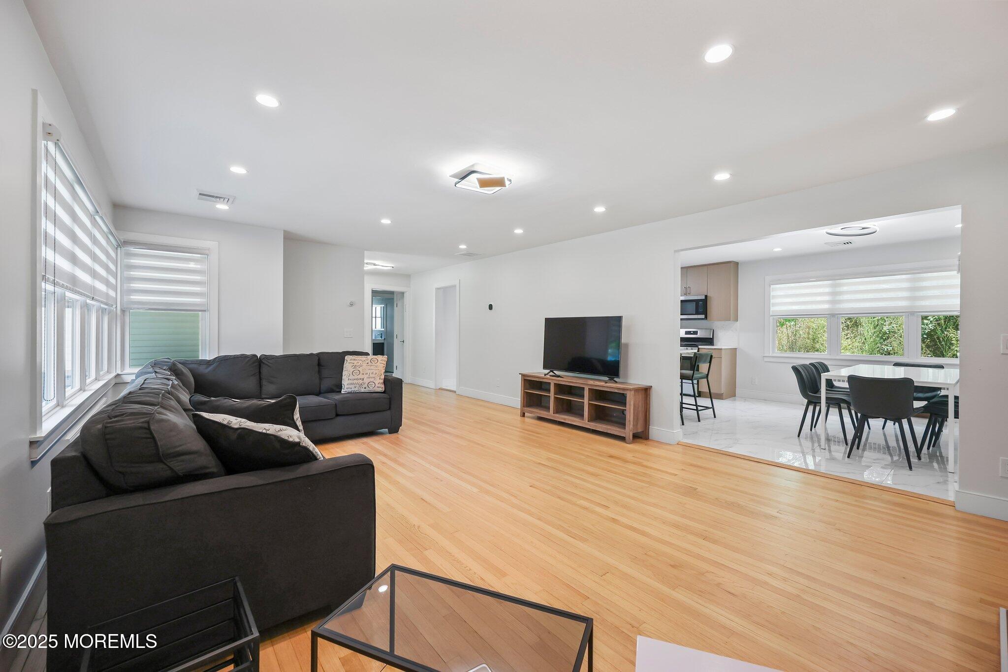 2025 Lesser Parkway