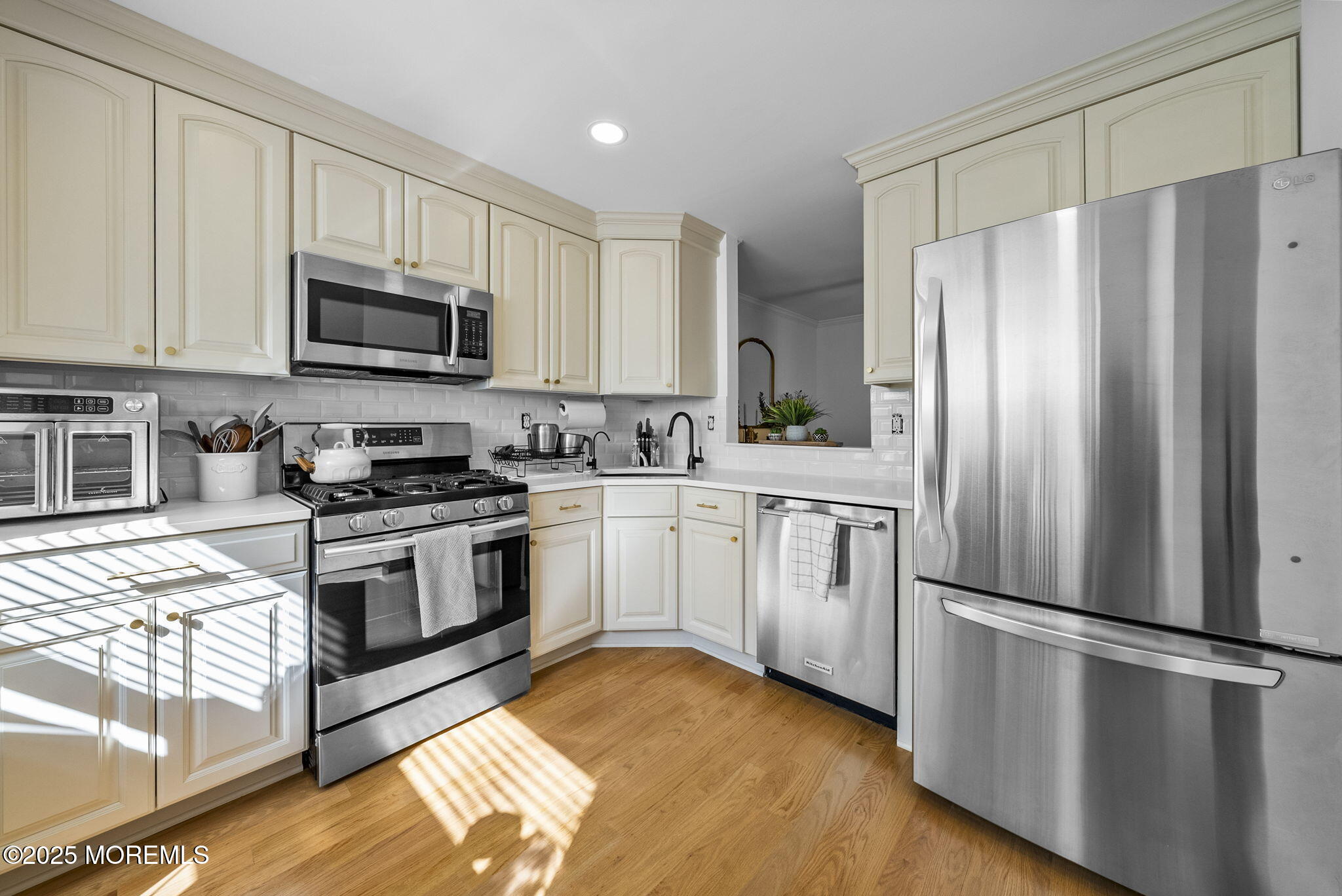 48 Heron Court, Manalapan, New Jersey image 17