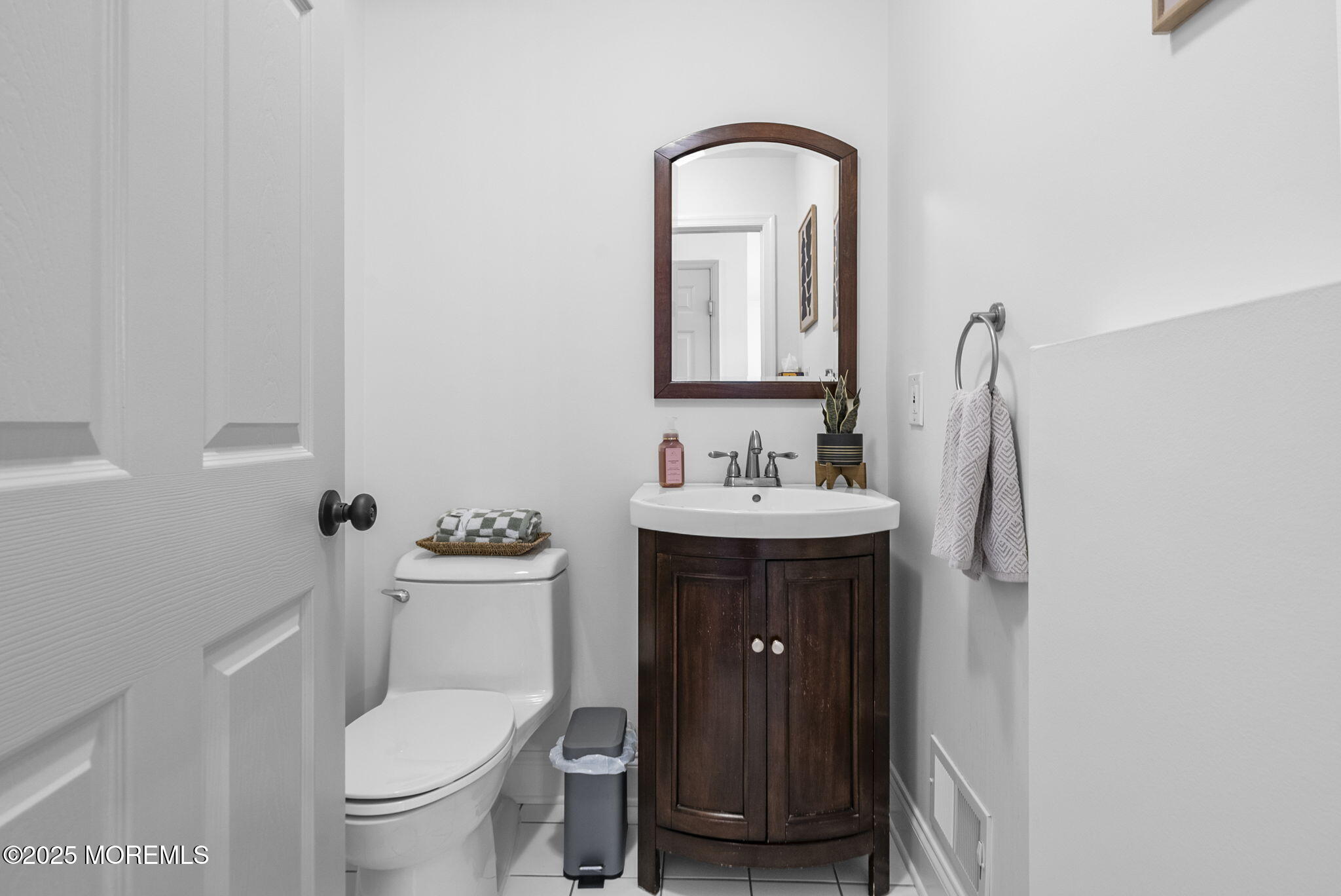 48 Heron Court, Manalapan, New Jersey image 20