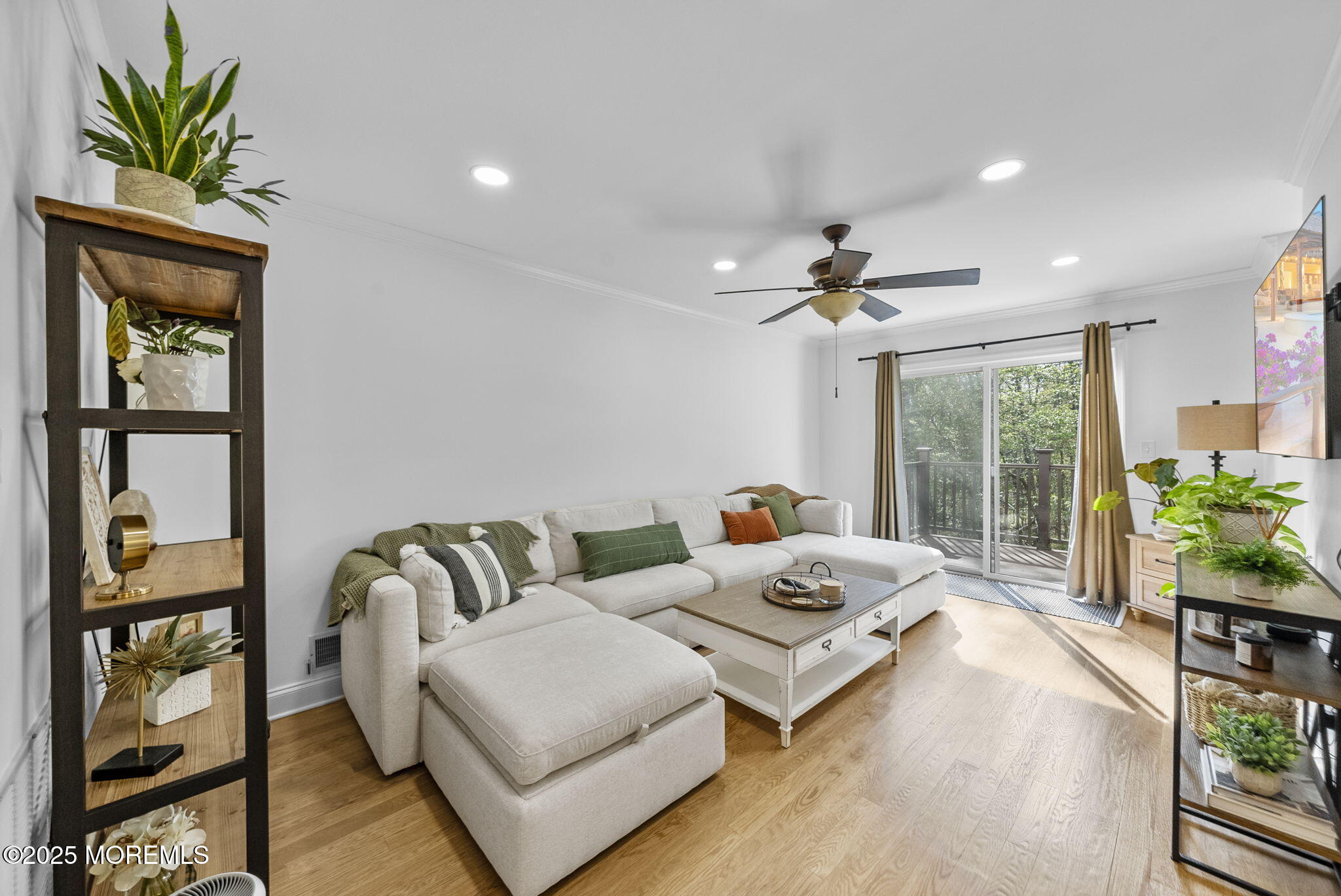 48 Heron Court, Manalapan, New Jersey image 16