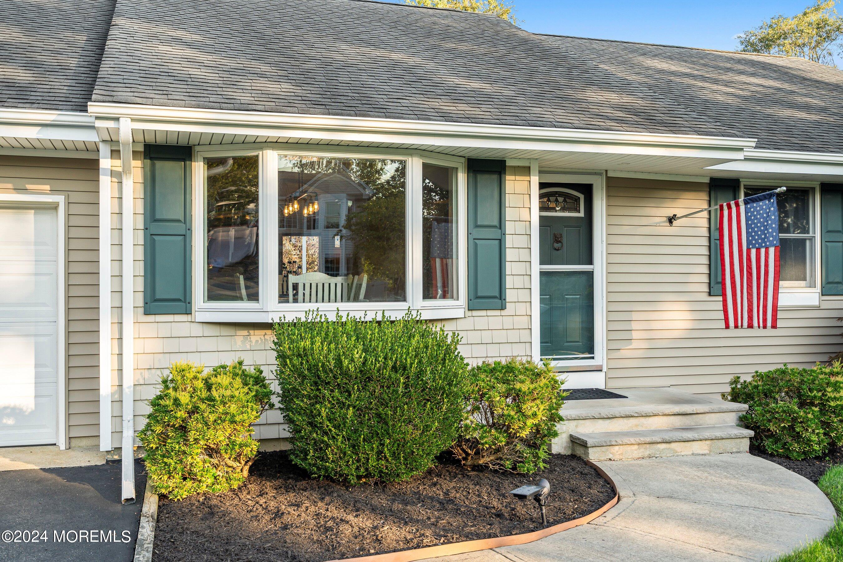 239 Tackle Avenue, Manahawkin, New Jersey image 3