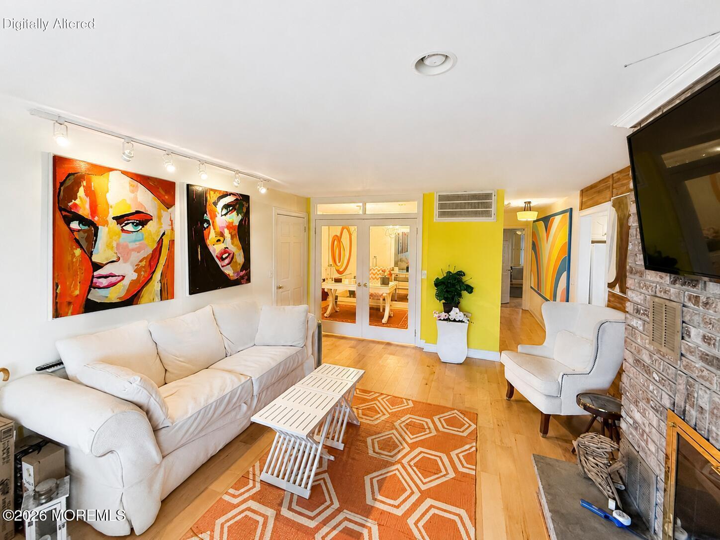 324 Shore Drive E1
