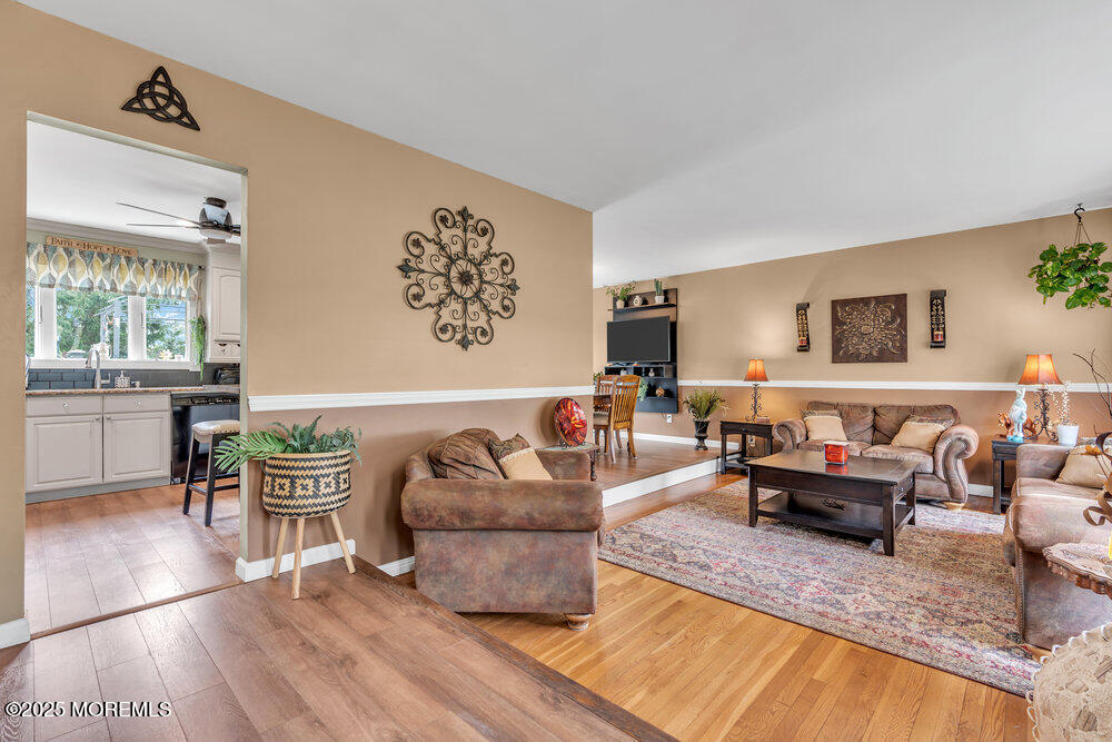 360 Cindy Street, Old Bridge, New Jersey image 5