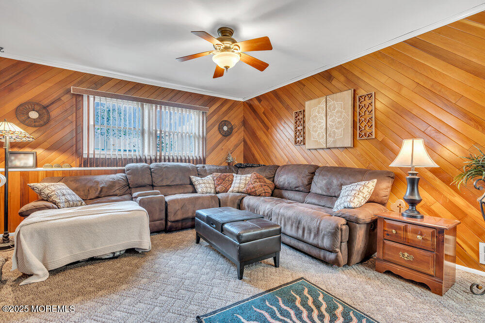 360 Cindy Street, Old Bridge, New Jersey image 16