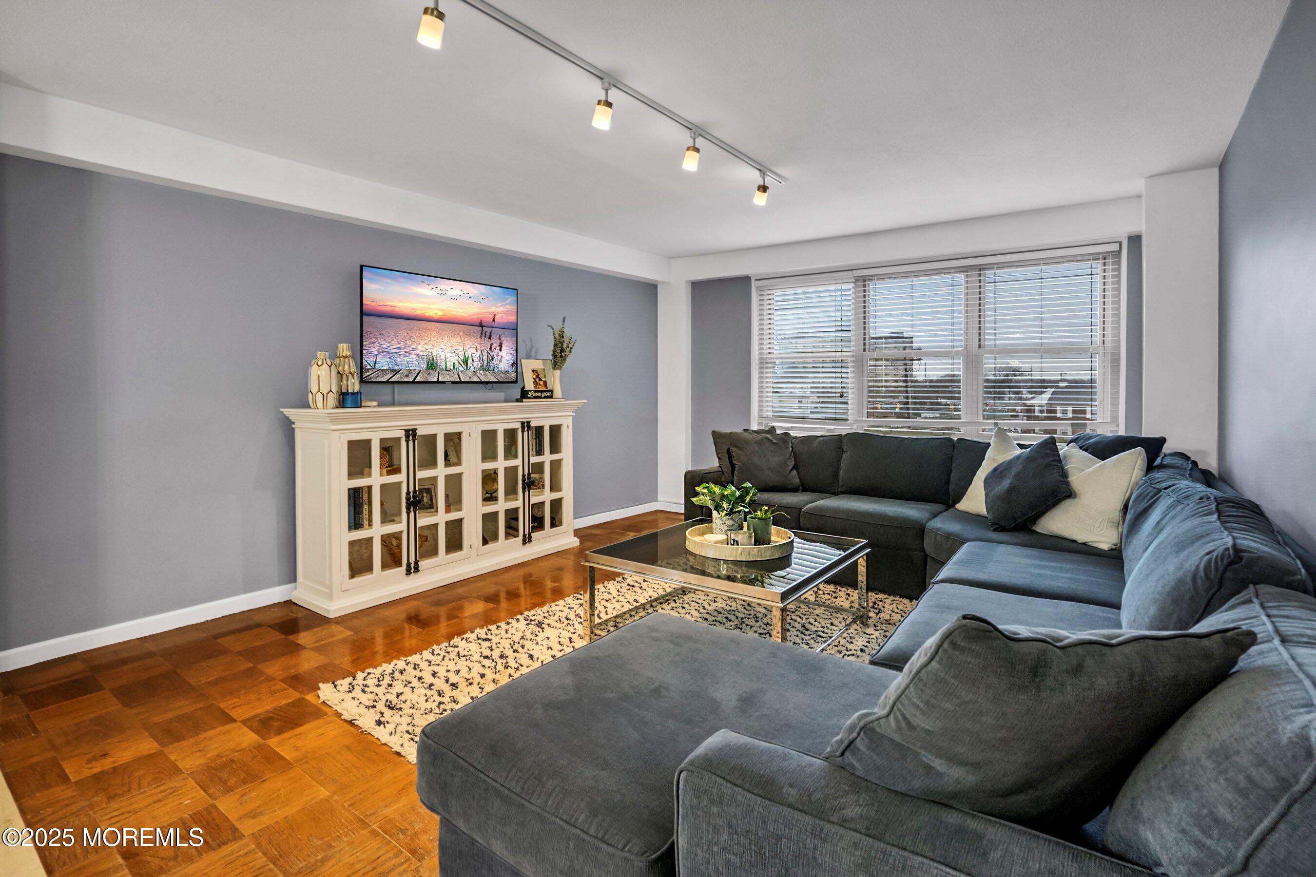 28 Riverside Avenue #1H, Red Bank, New Jersey image 5