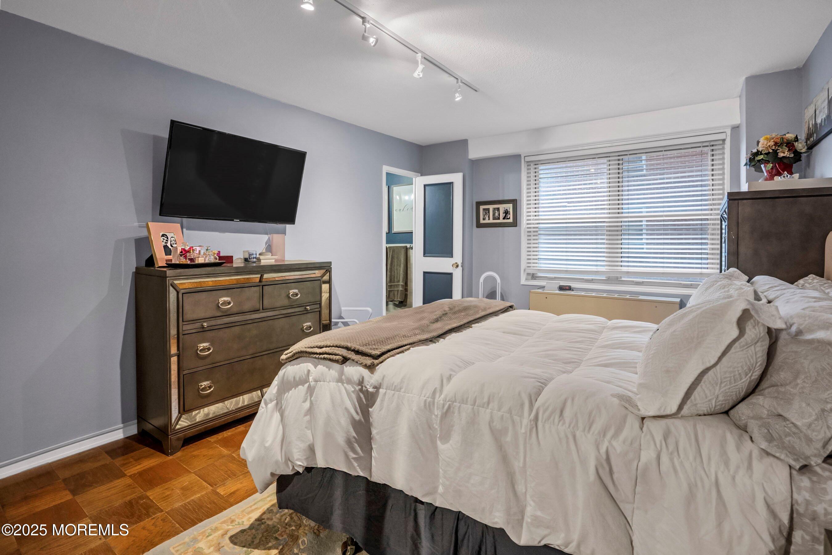 28 Riverside Avenue #1H, Red Bank, New Jersey image 17