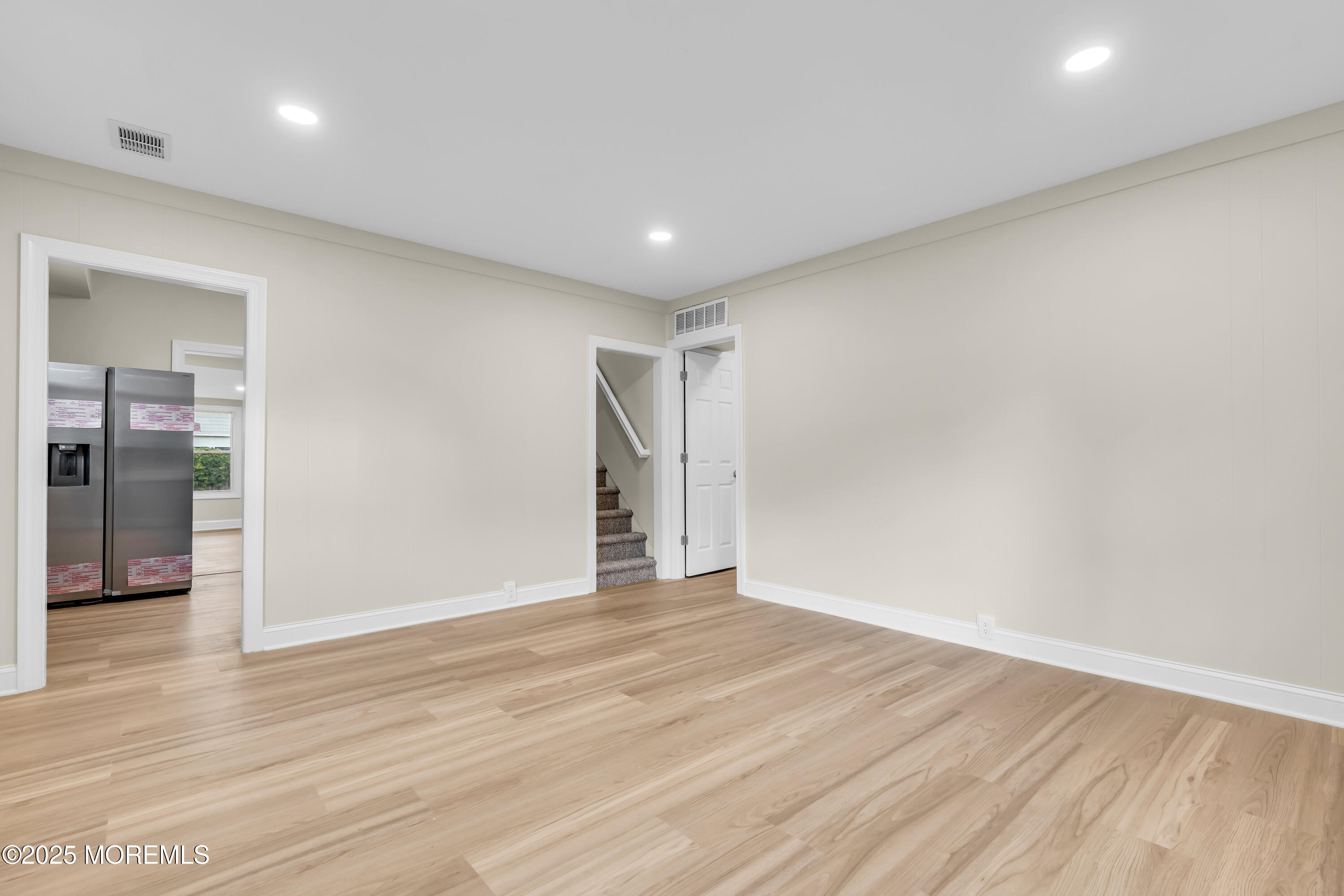 211 Shore Boulevard, Keansburg, New Jersey image 11