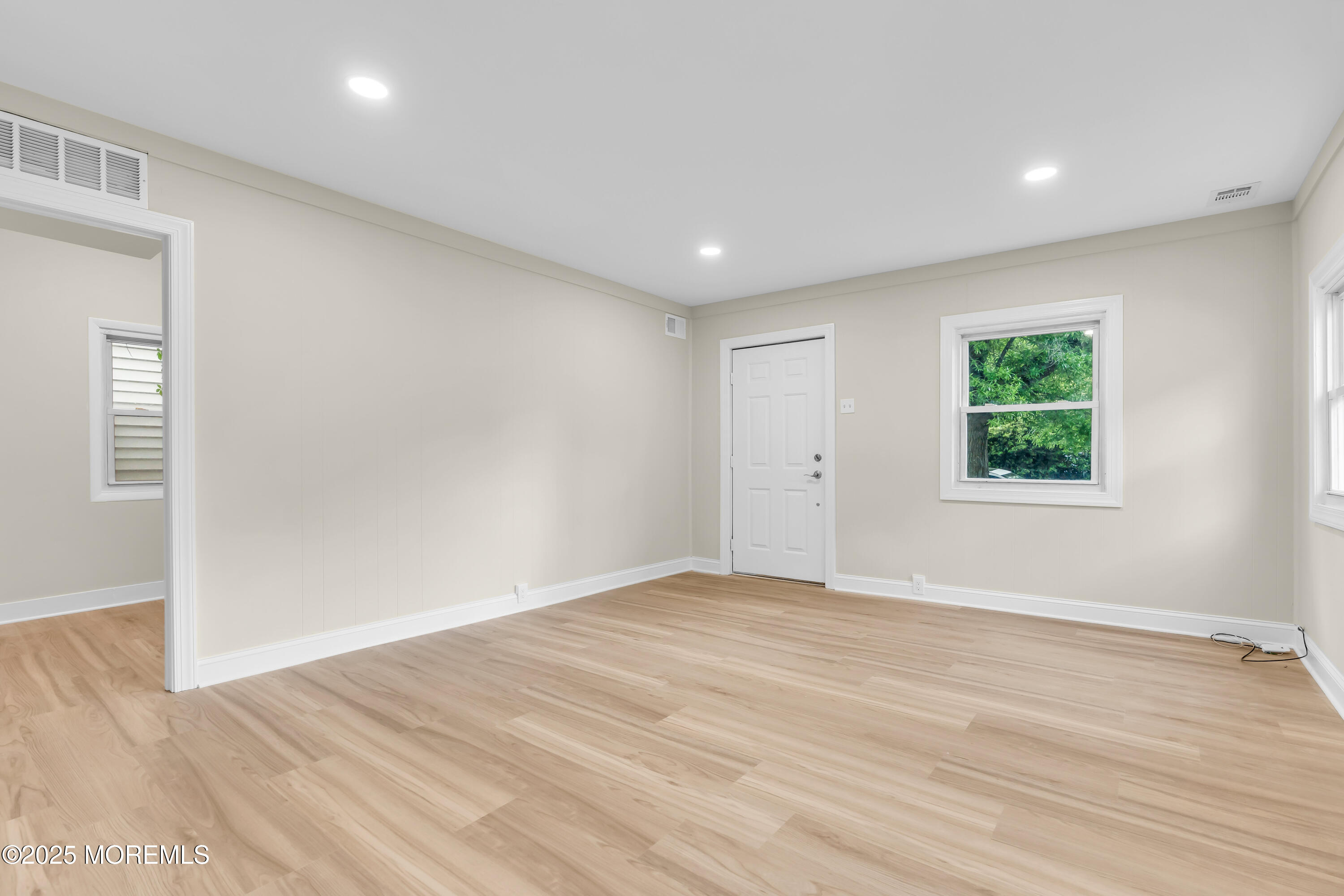 211 Shore Boulevard, Keansburg, New Jersey image 14