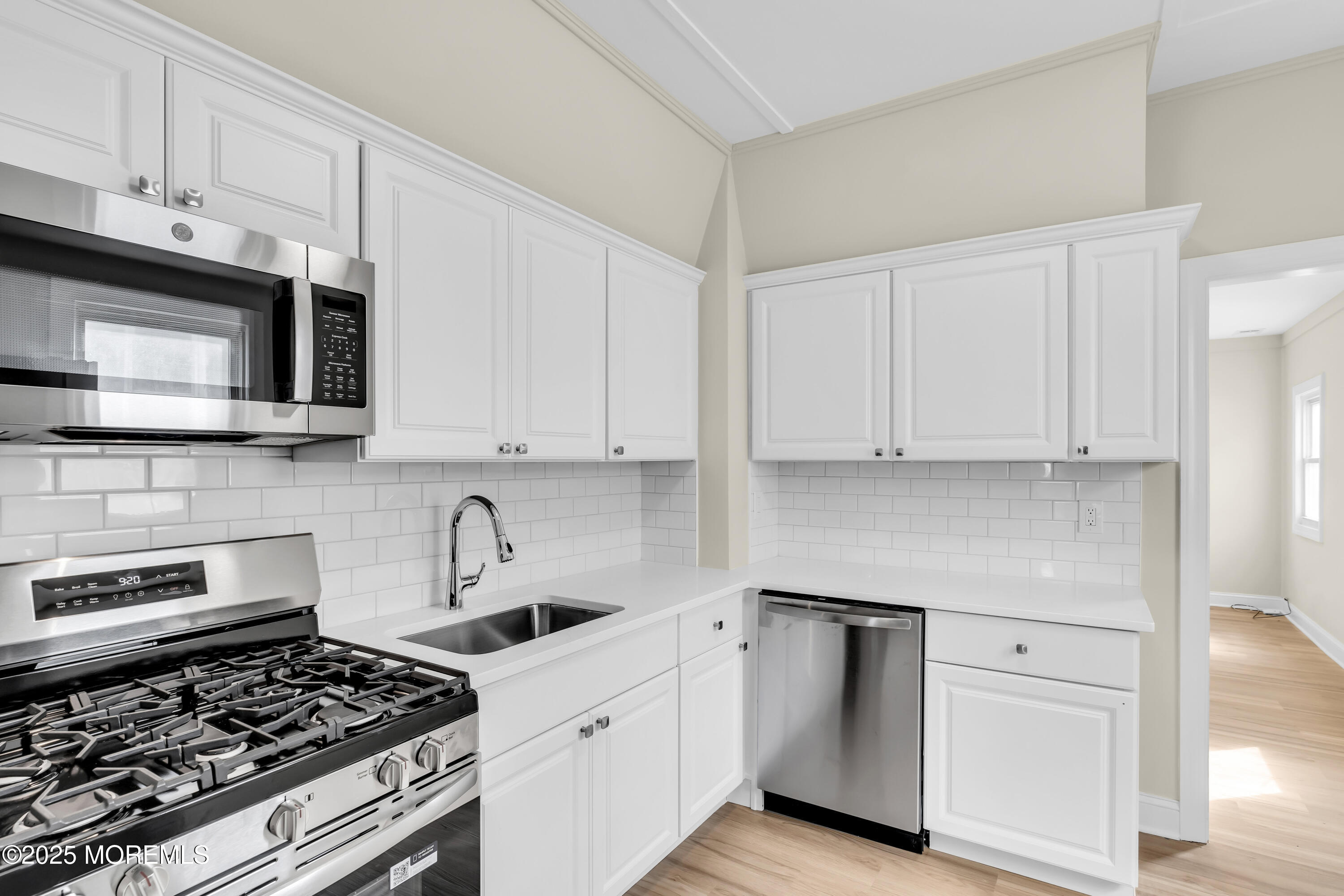 211 Shore Boulevard, Keansburg, New Jersey image 19