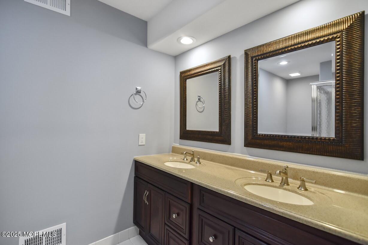 2371 Kira Court, Toms River, New Jersey image 41
