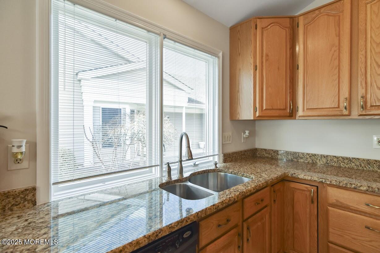 2371 Kira Court, Toms River, New Jersey image 24