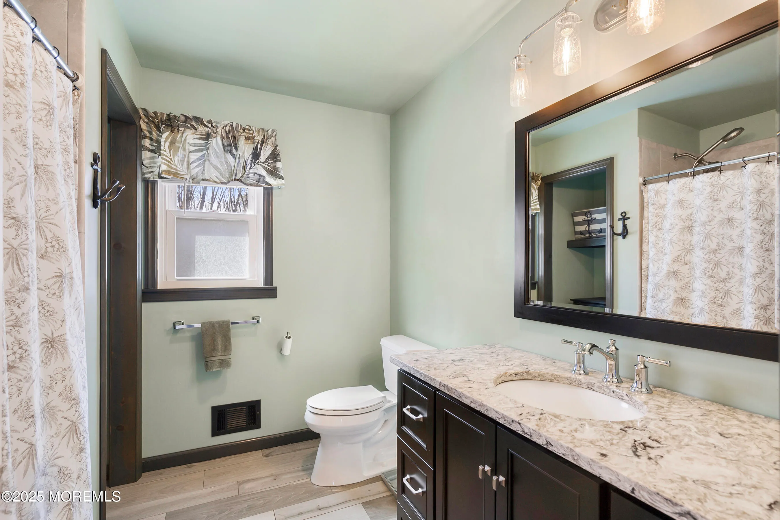 Jackson, New Jersey 08527, United States, 3 Bedrooms Bedrooms, ,1 BathroomBathrooms,Residential,Active,102784