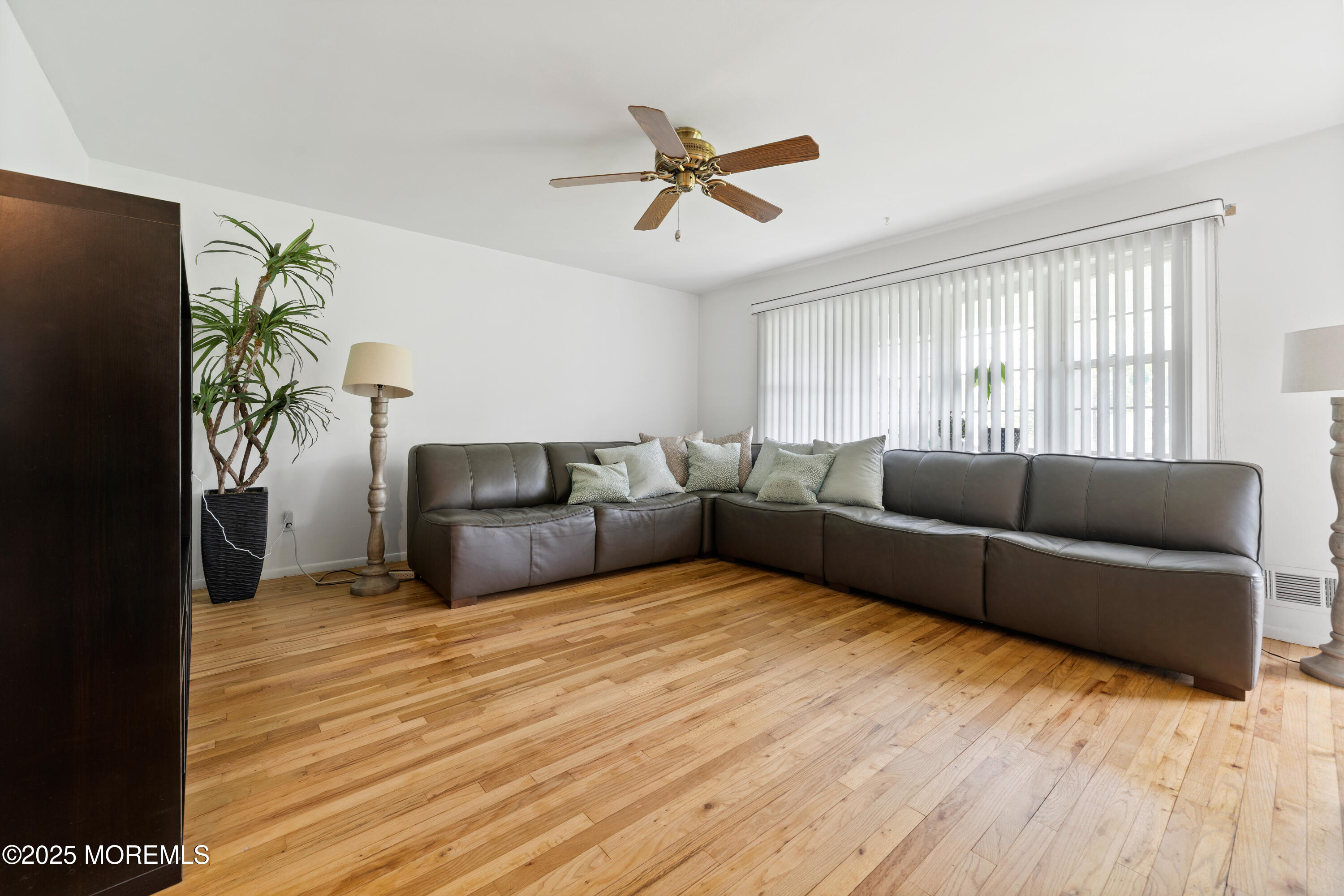 952 Stafford Drive, Toms River, New Jersey image 5
