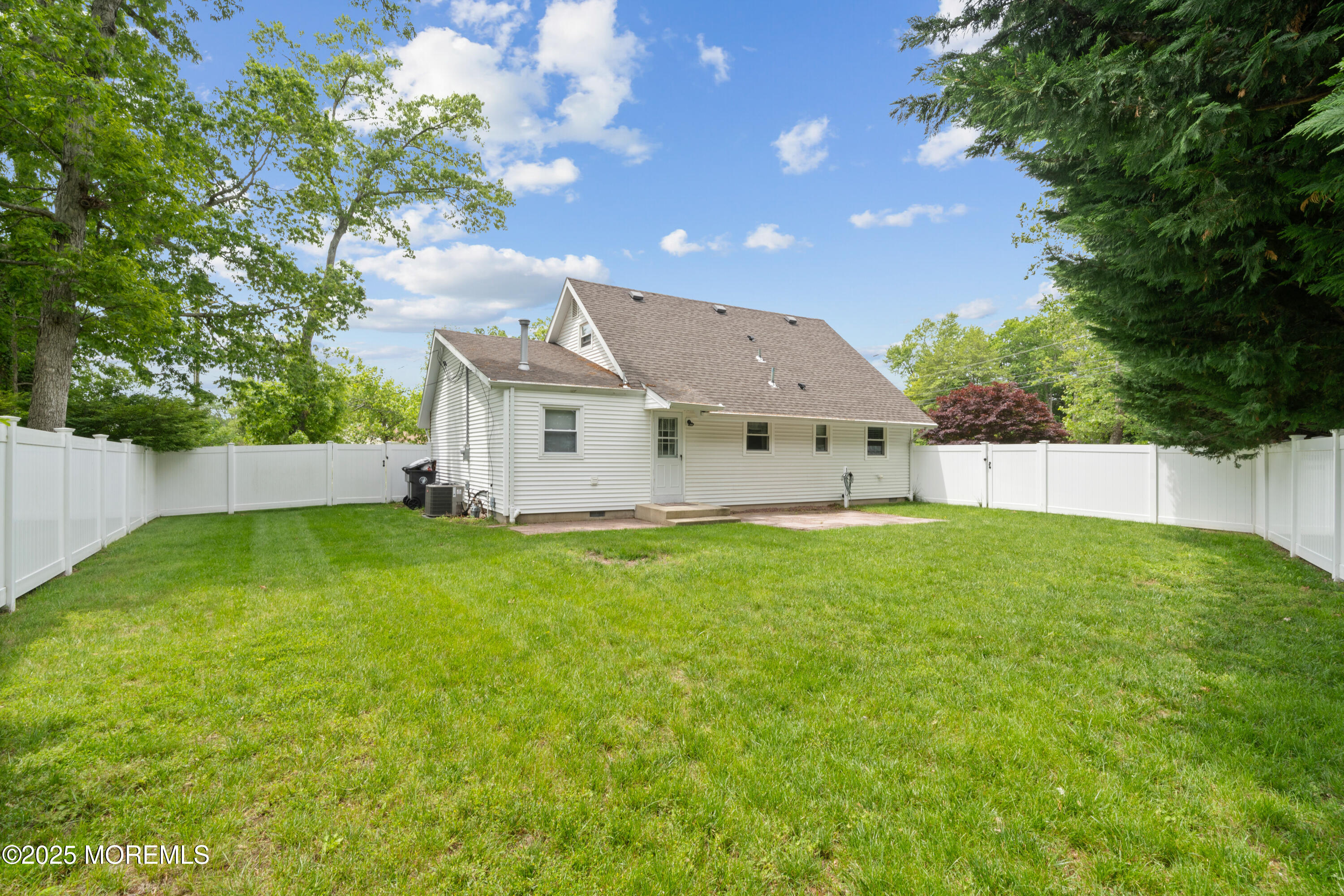 952 Stafford Drive, Toms River, New Jersey image 17
