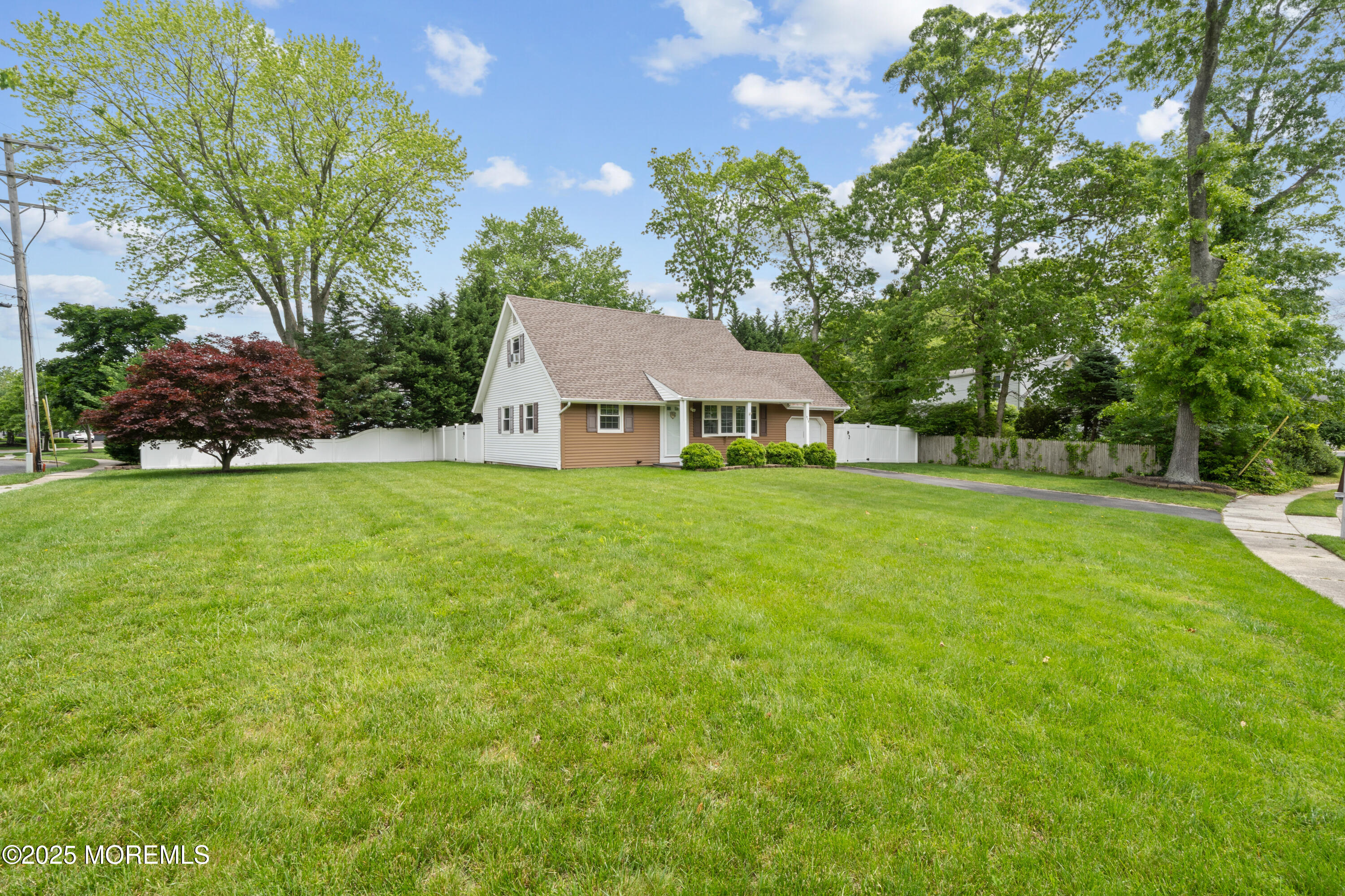 952 Stafford Drive, Toms River, New Jersey image 3