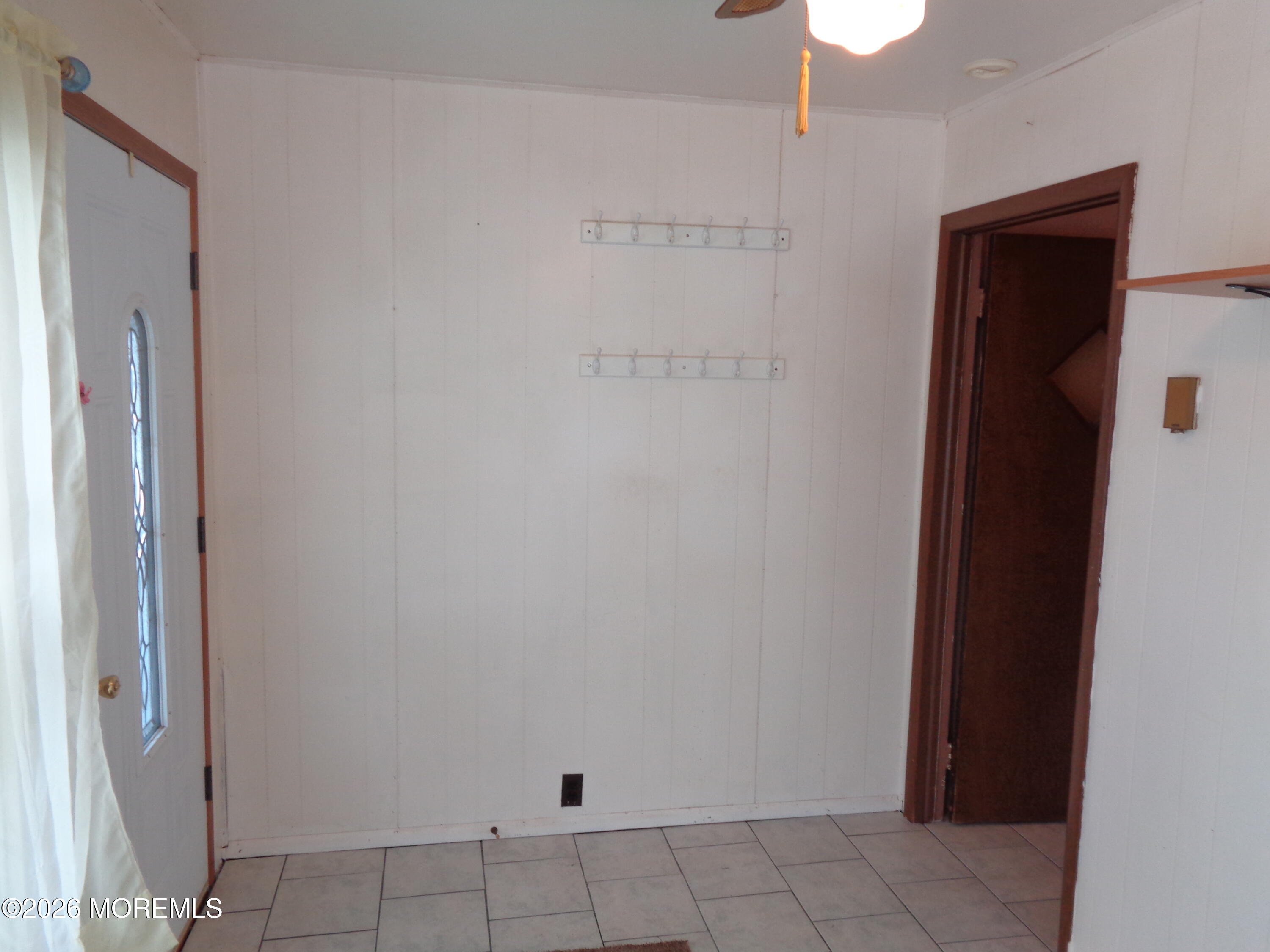 608 B Willow Lane