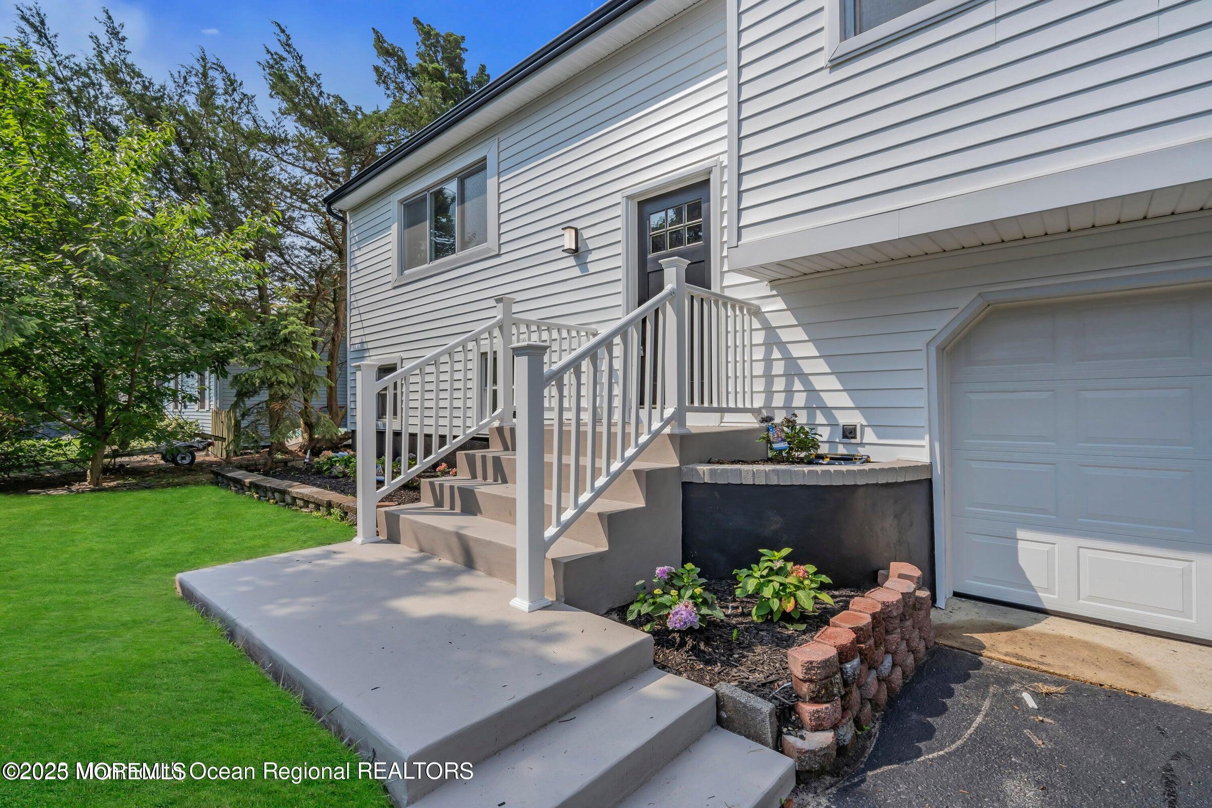 480 Amherst Drive