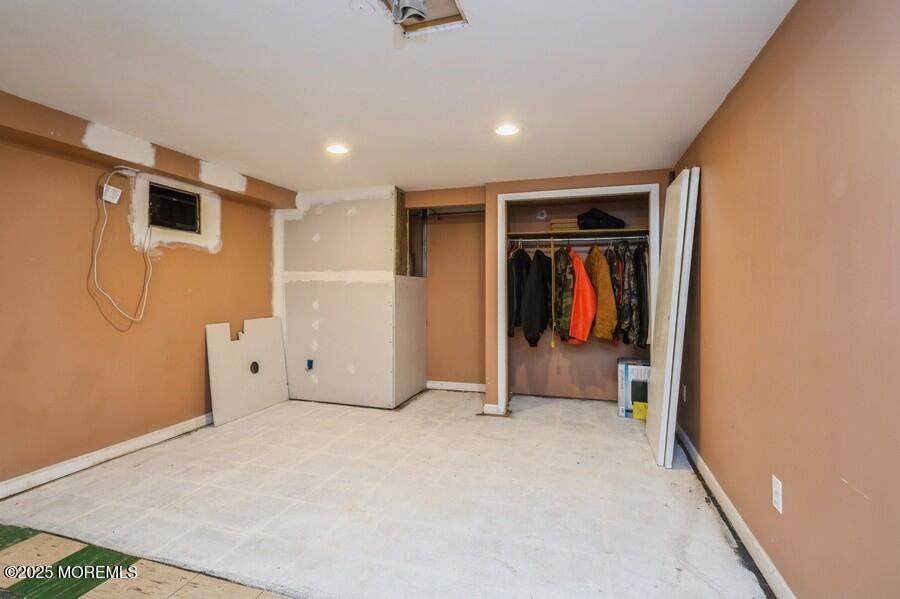 325 Sweetmans Lane, Millstone, New Jersey image 10