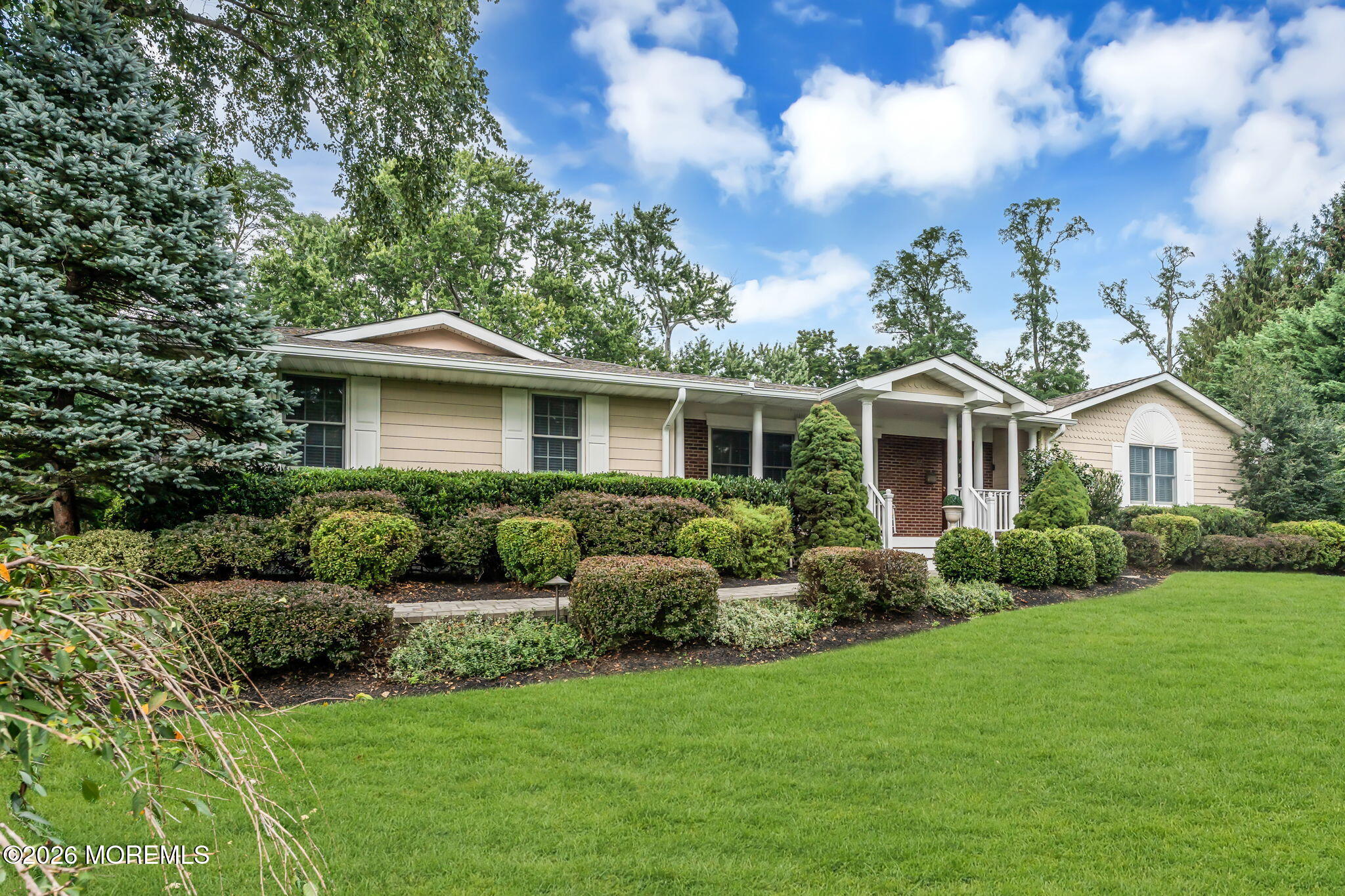 22 N Rivers Edge Drive