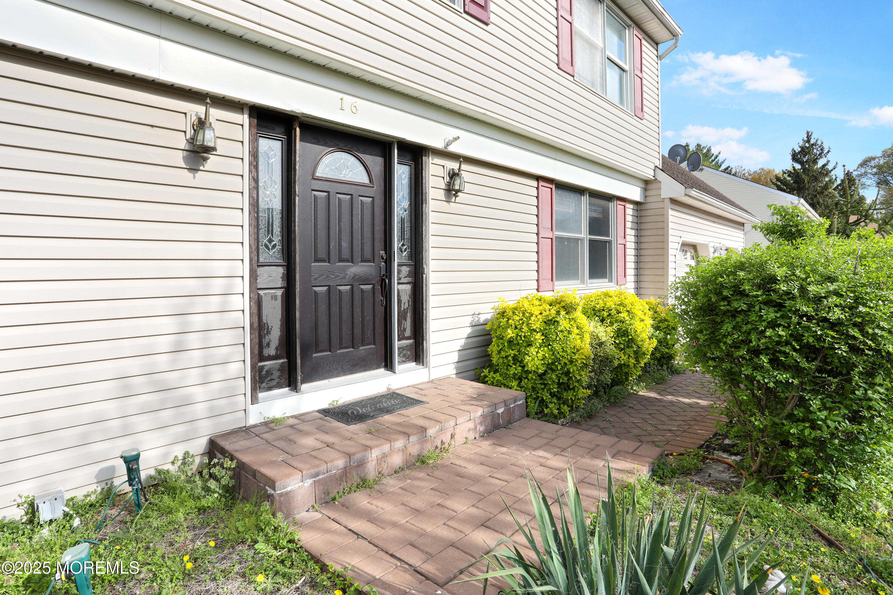 16 Meadow Lane, Old Bridge, New Jersey image 8