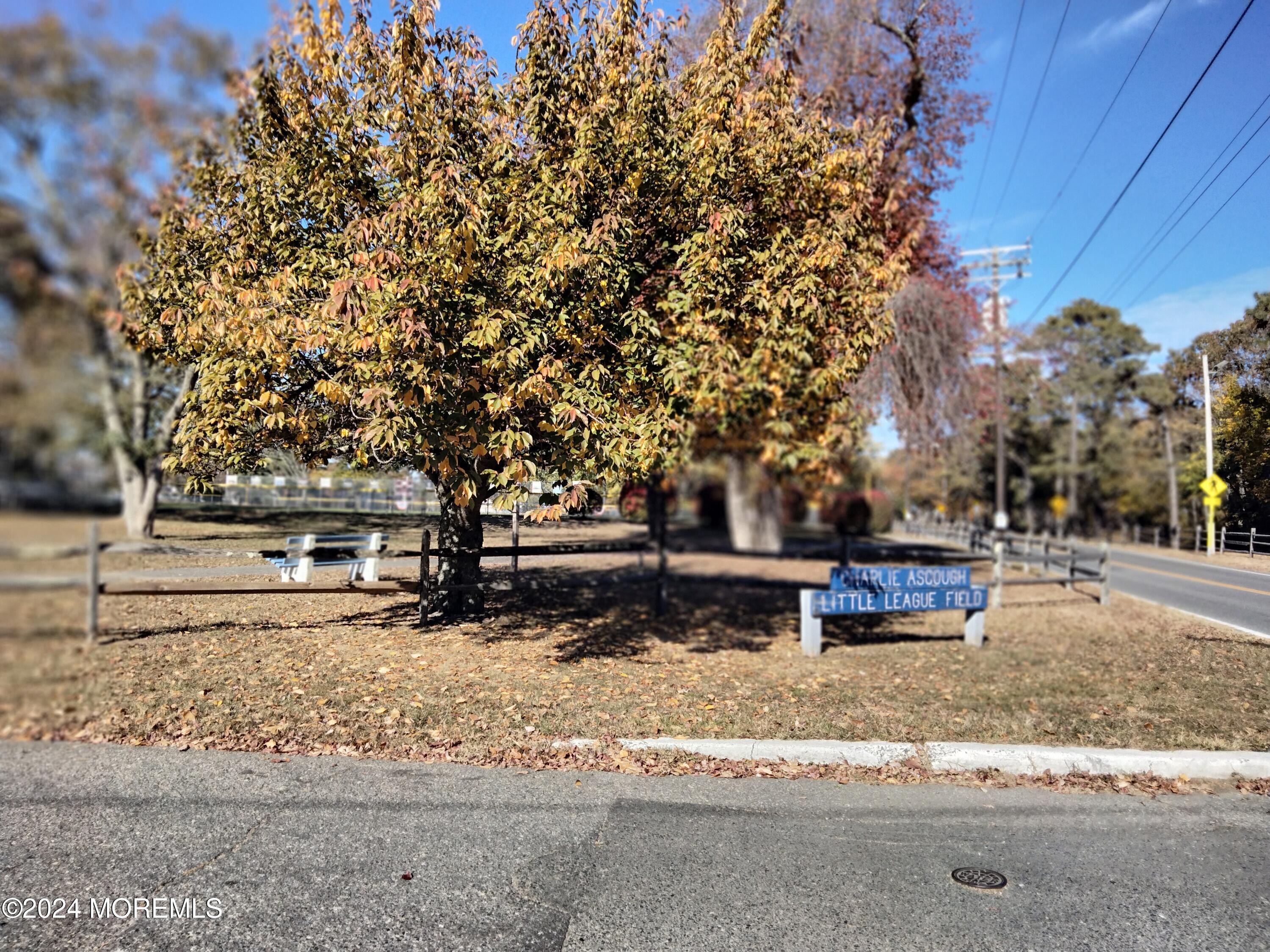 429 Forepeak Avenue, Beachwood, New Jersey image 3