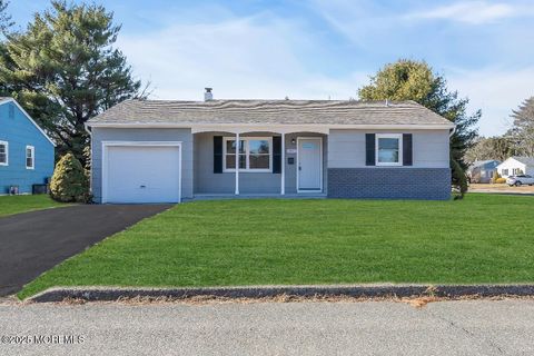 41 Stanford Drive Toms River NJ 08757