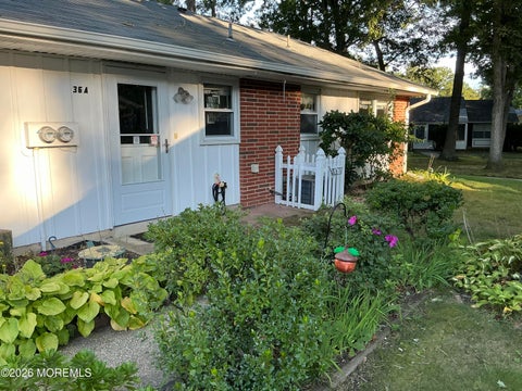 Condo For Sale - 36A Cambridge Court<br/> Ocean County, Lakewood, NJ 08701