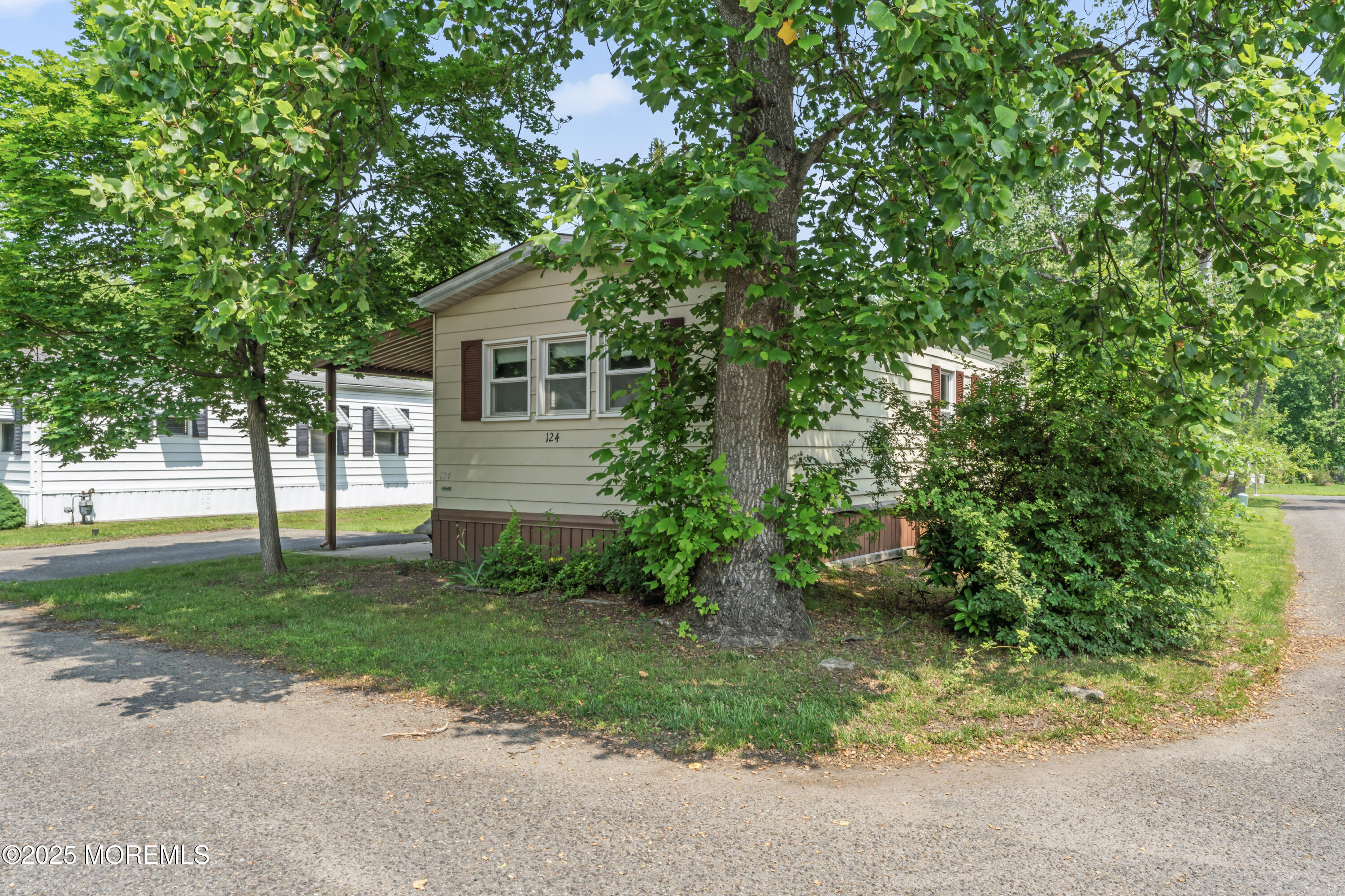 124 Village Road
