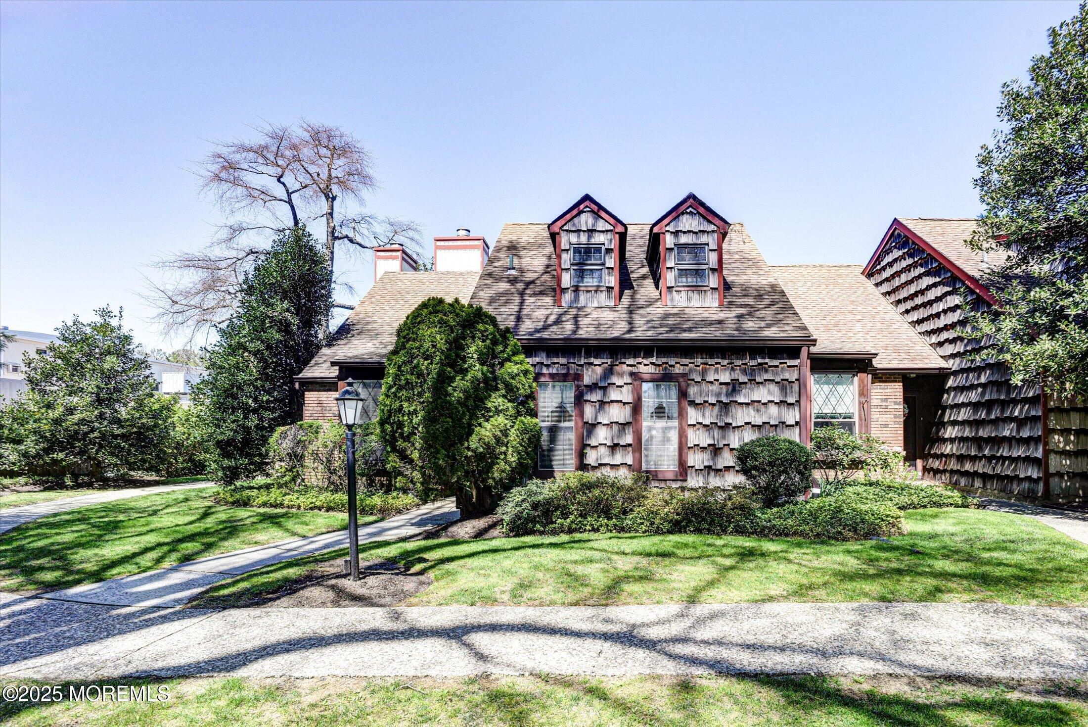 55 Cheshire Square, Little Silver, New Jersey image 1