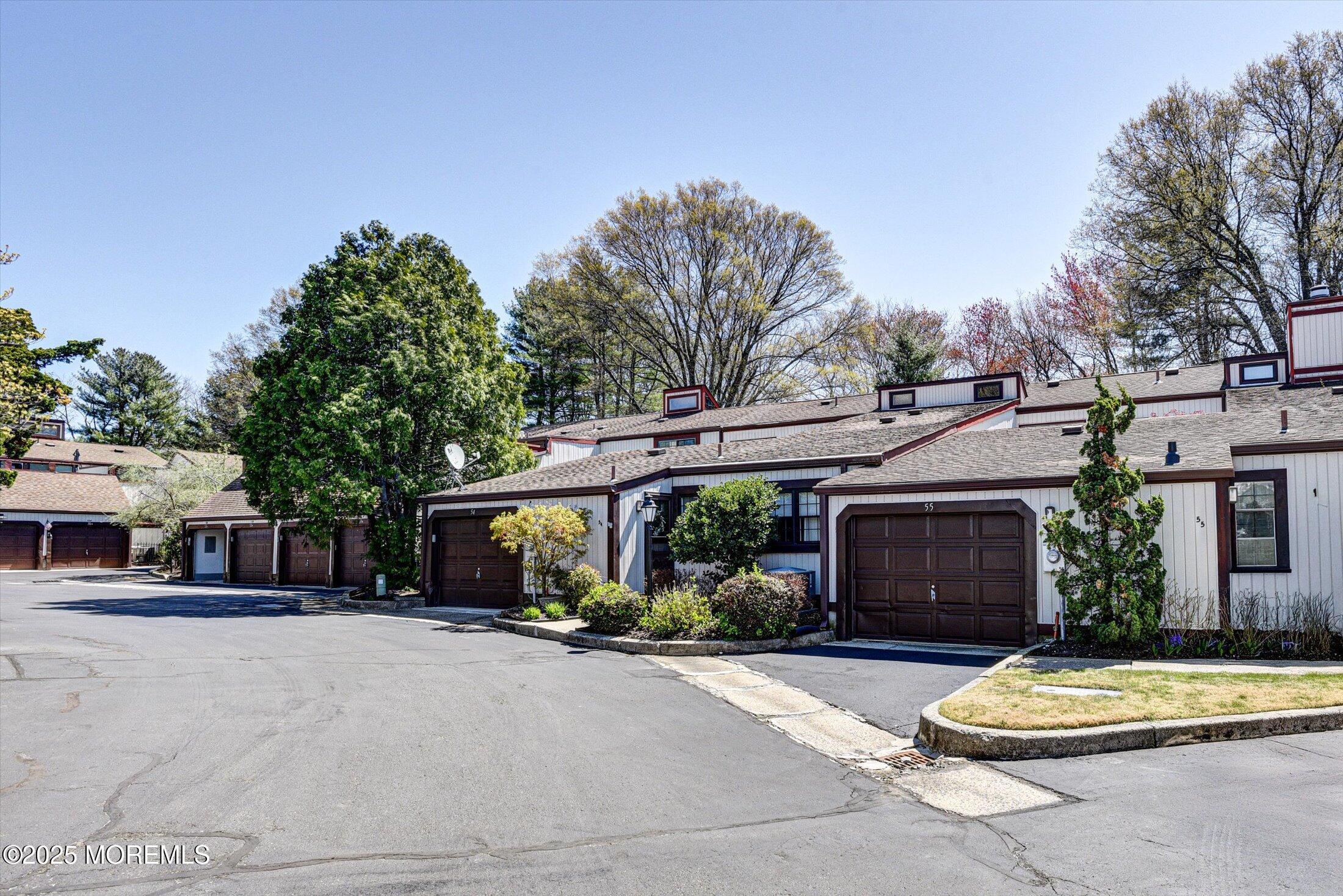 55 Cheshire Square, Little Silver, New Jersey image 6