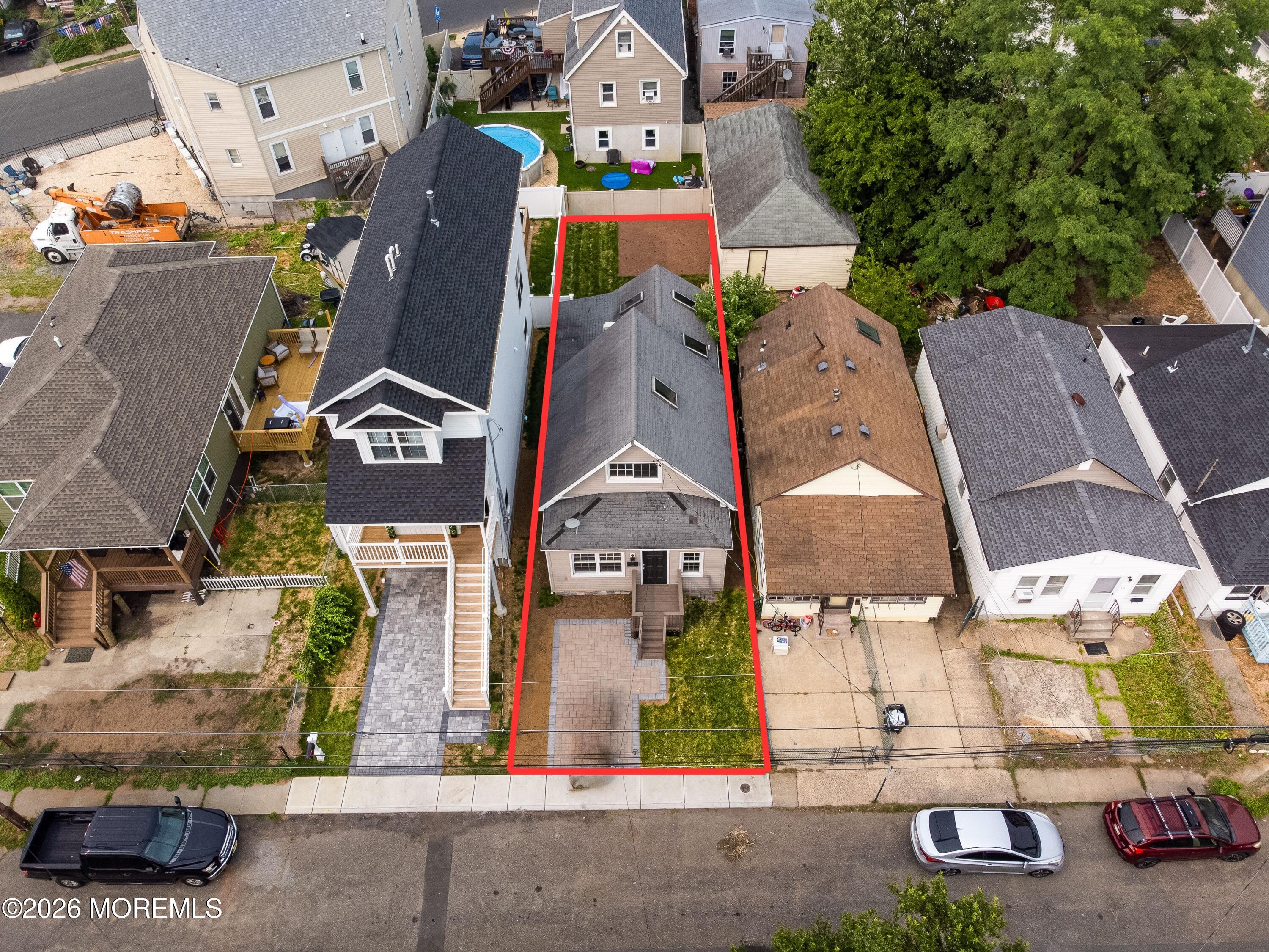 9 Woodland Avenue