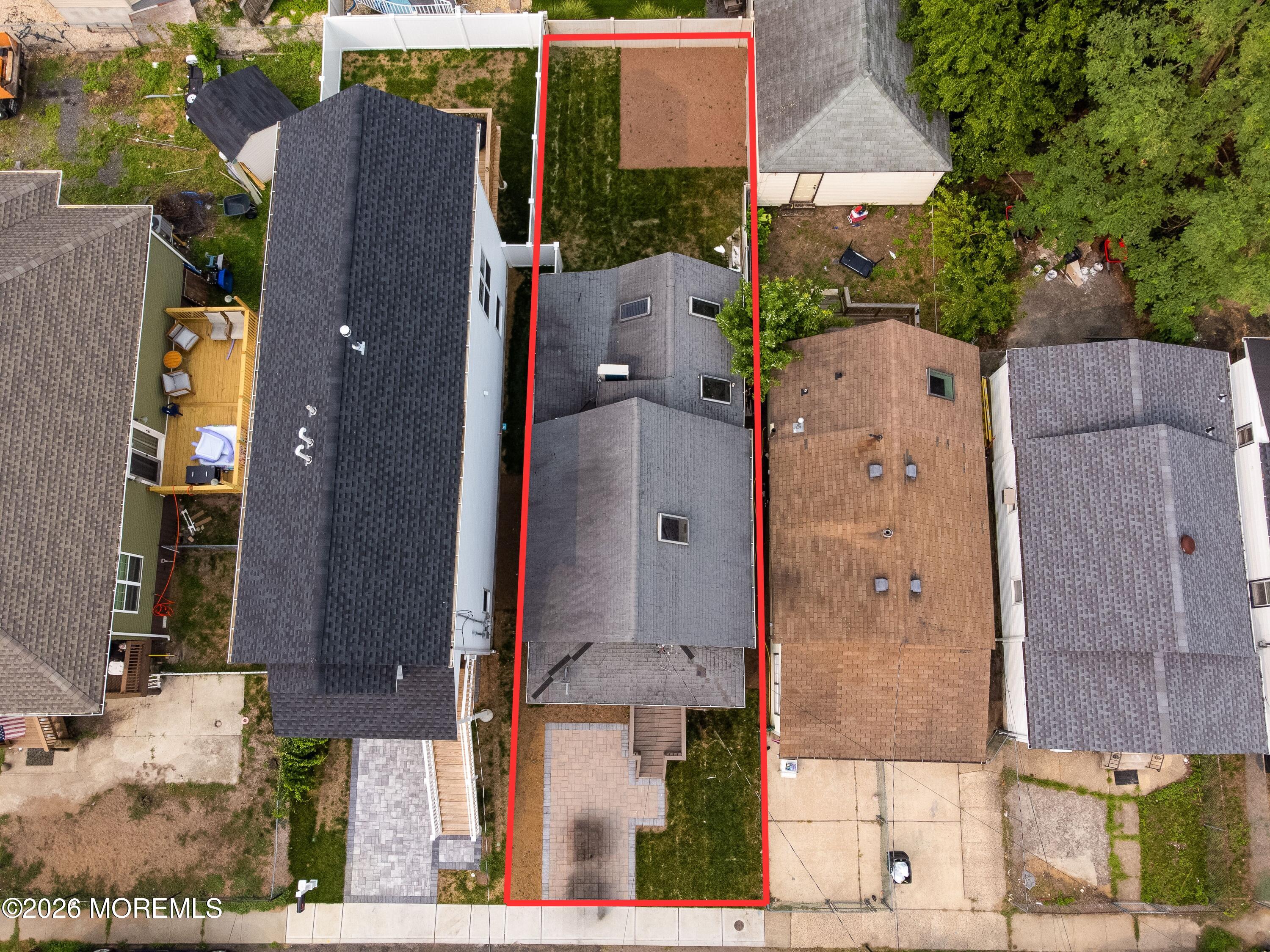9 Woodland Avenue