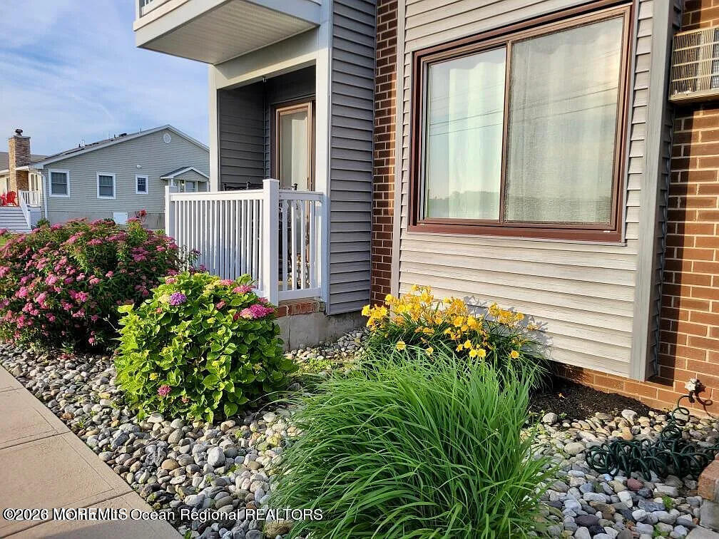 1382 Ocean Avenue A9