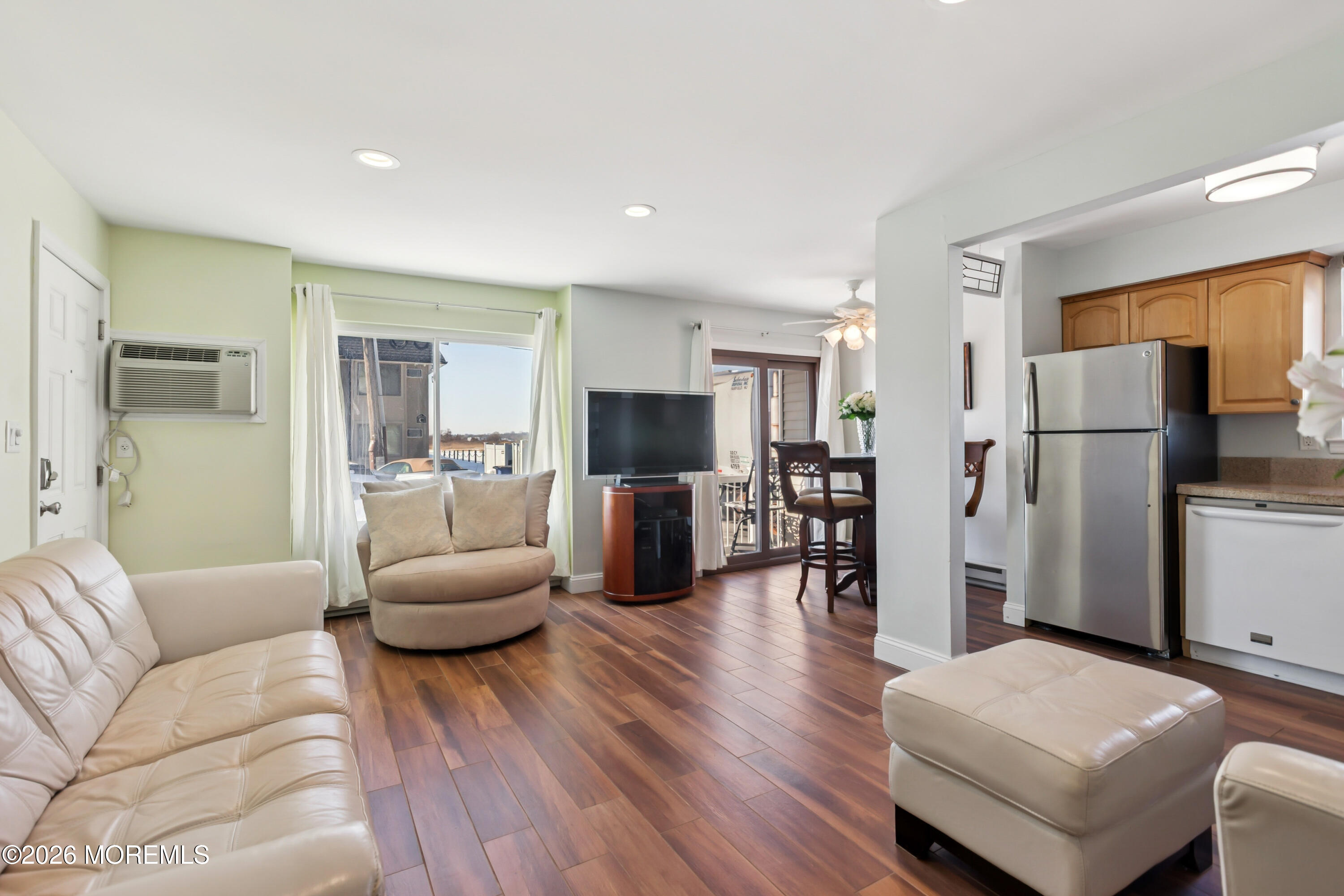 1382 Ocean Avenue A9