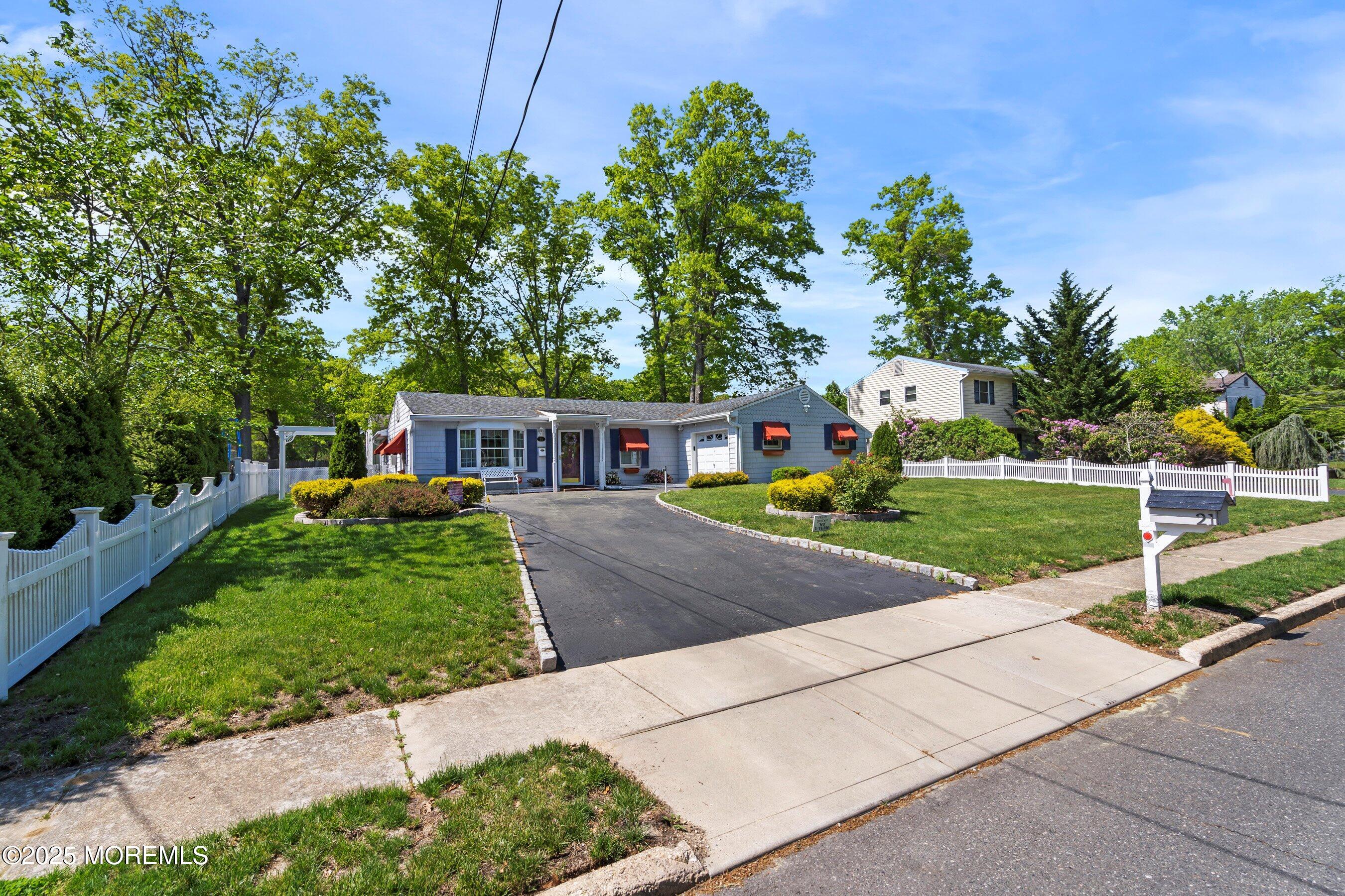 21 Downing Street, Toms River, New Jersey image 2
