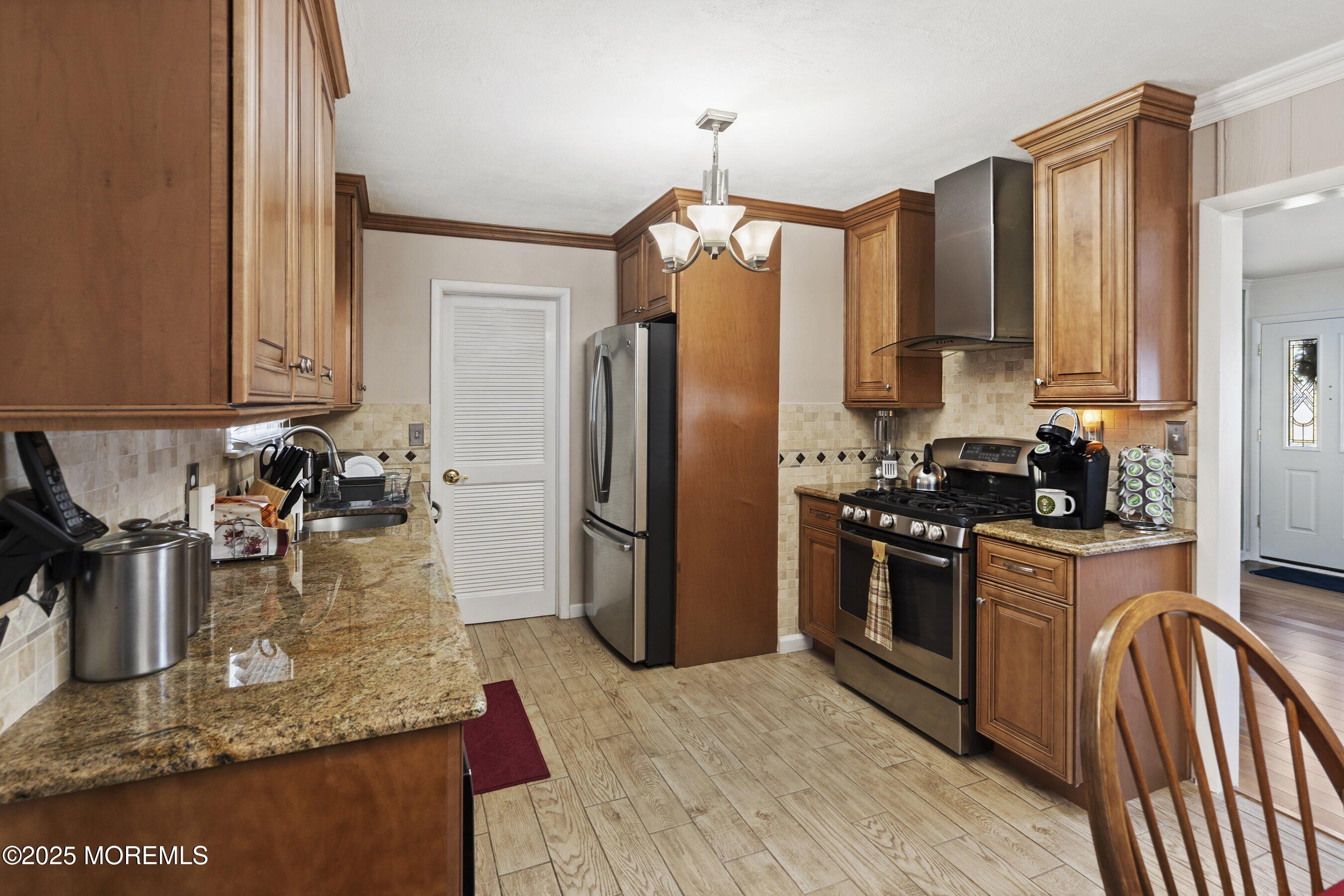21 Downing Street, Toms River, New Jersey image 8